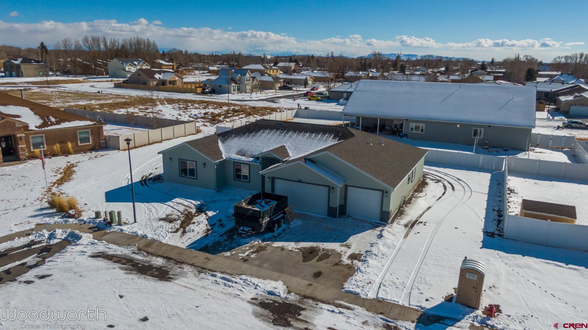 1112 Riverbend Court
