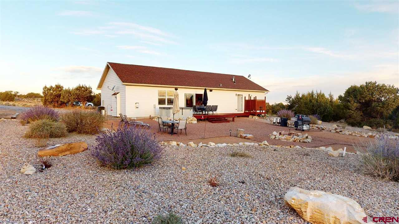 62170 Tres Coyote Trail Montrose CO 81403 Sold