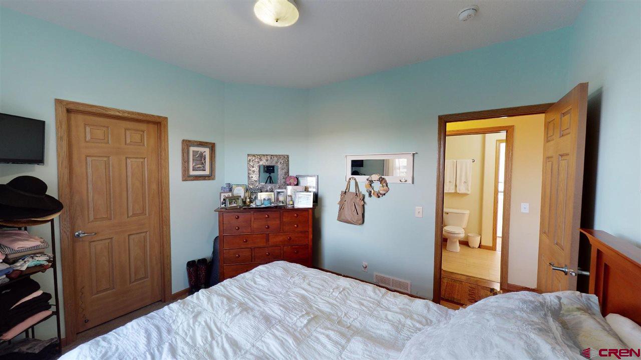 62170 Tres Coyote Trail Montrose CO 81403 Sold