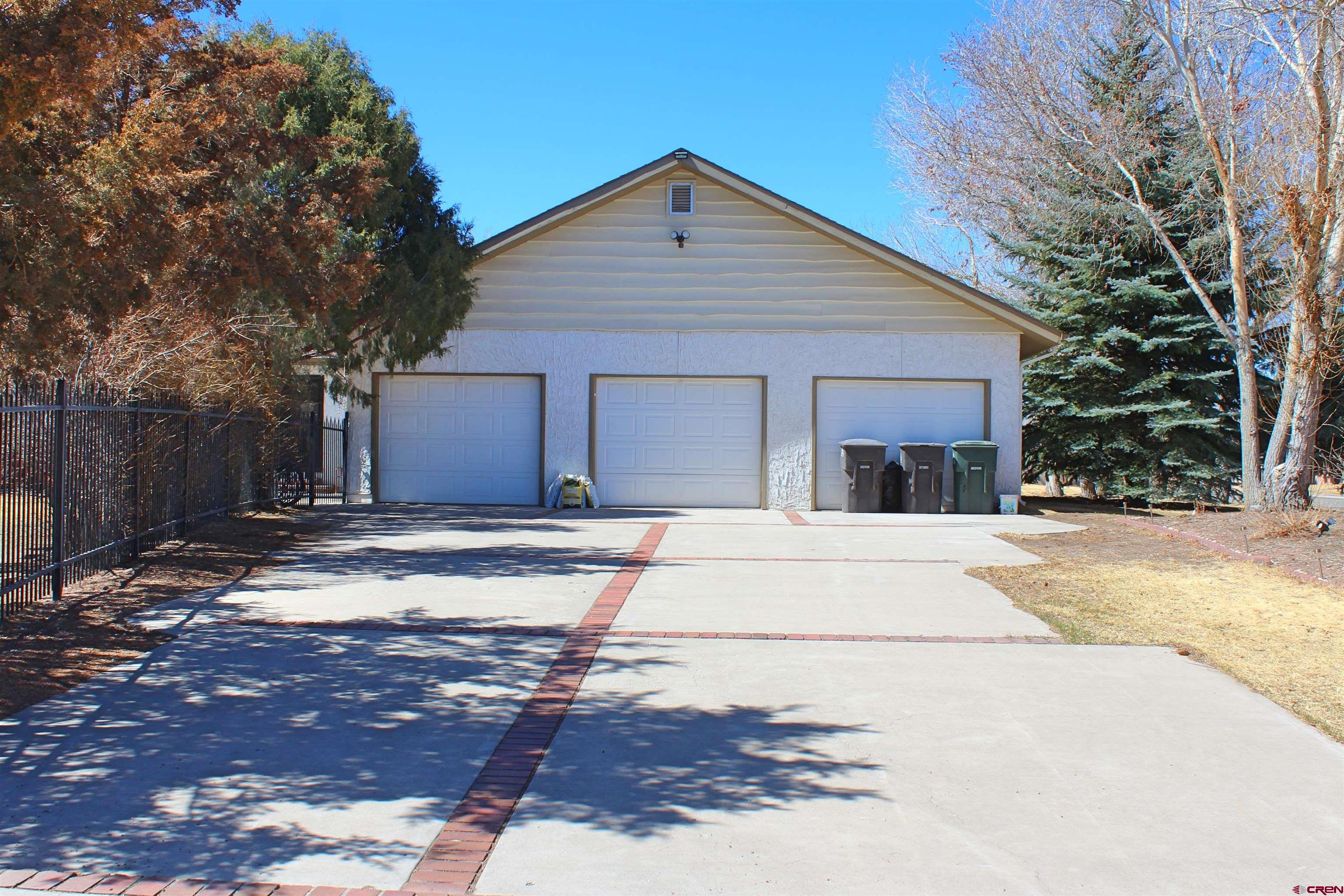224 Riverwood Drive
