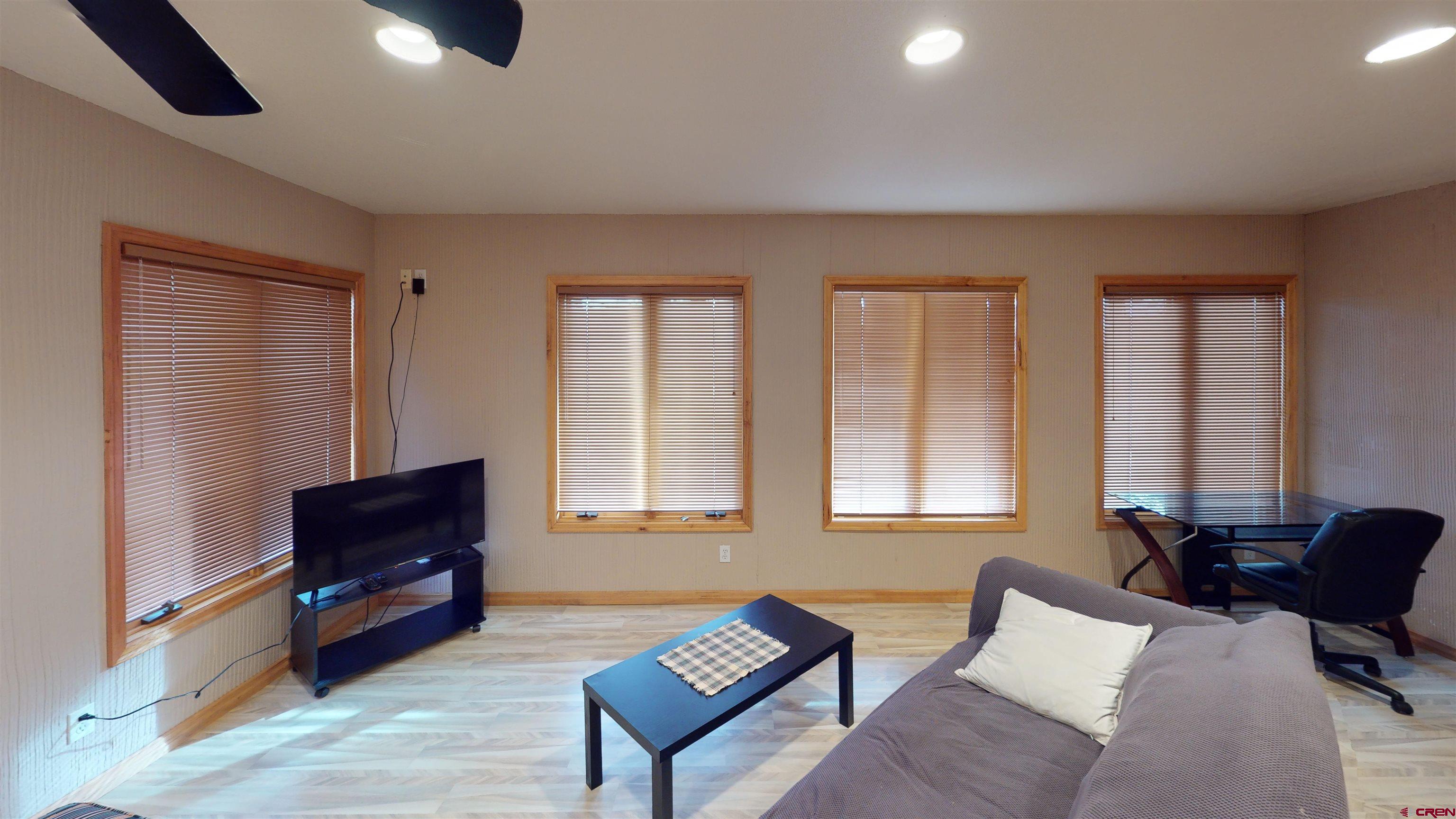 5115 Oxbow Loop