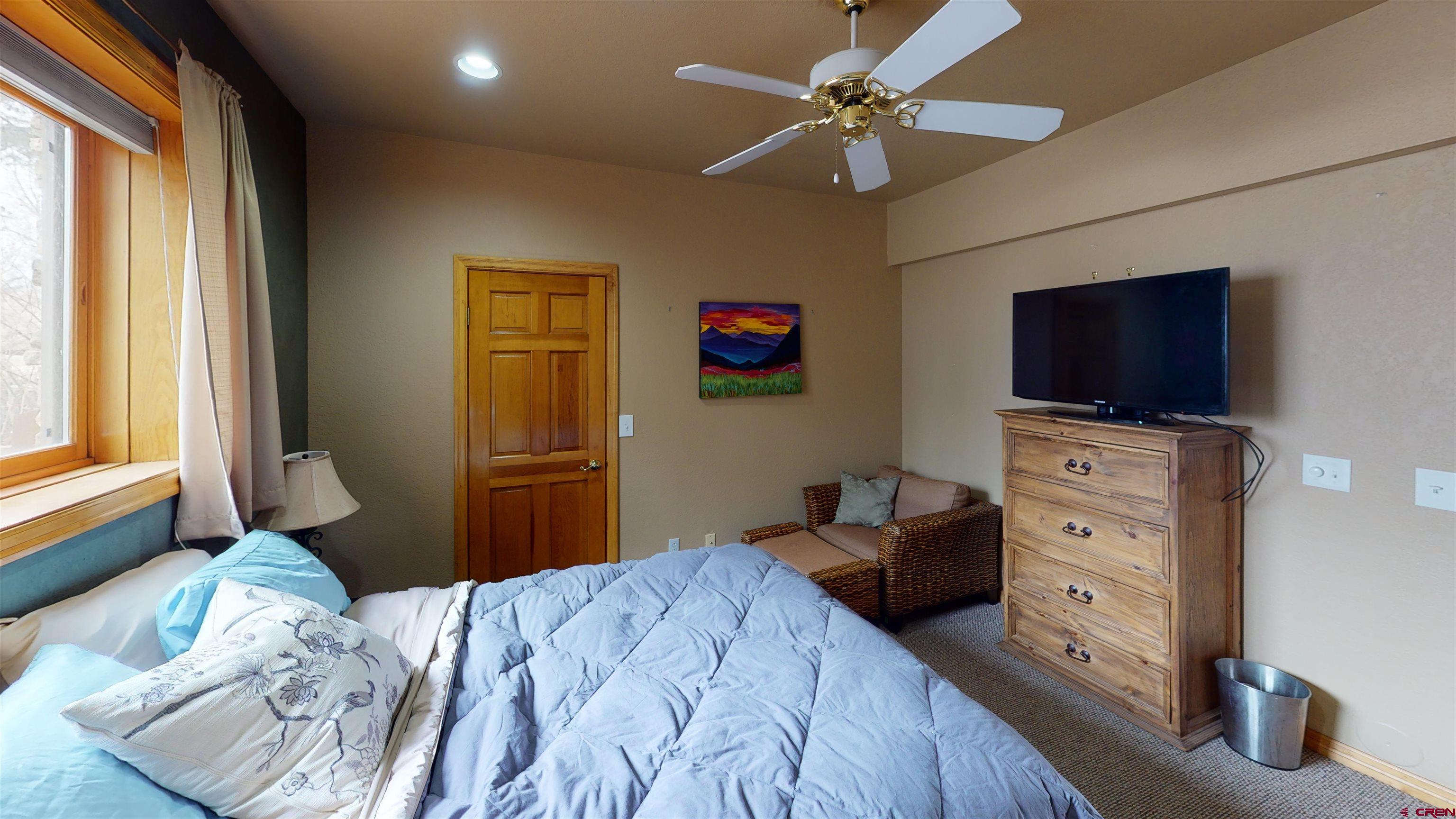 5115 Oxbow Loop