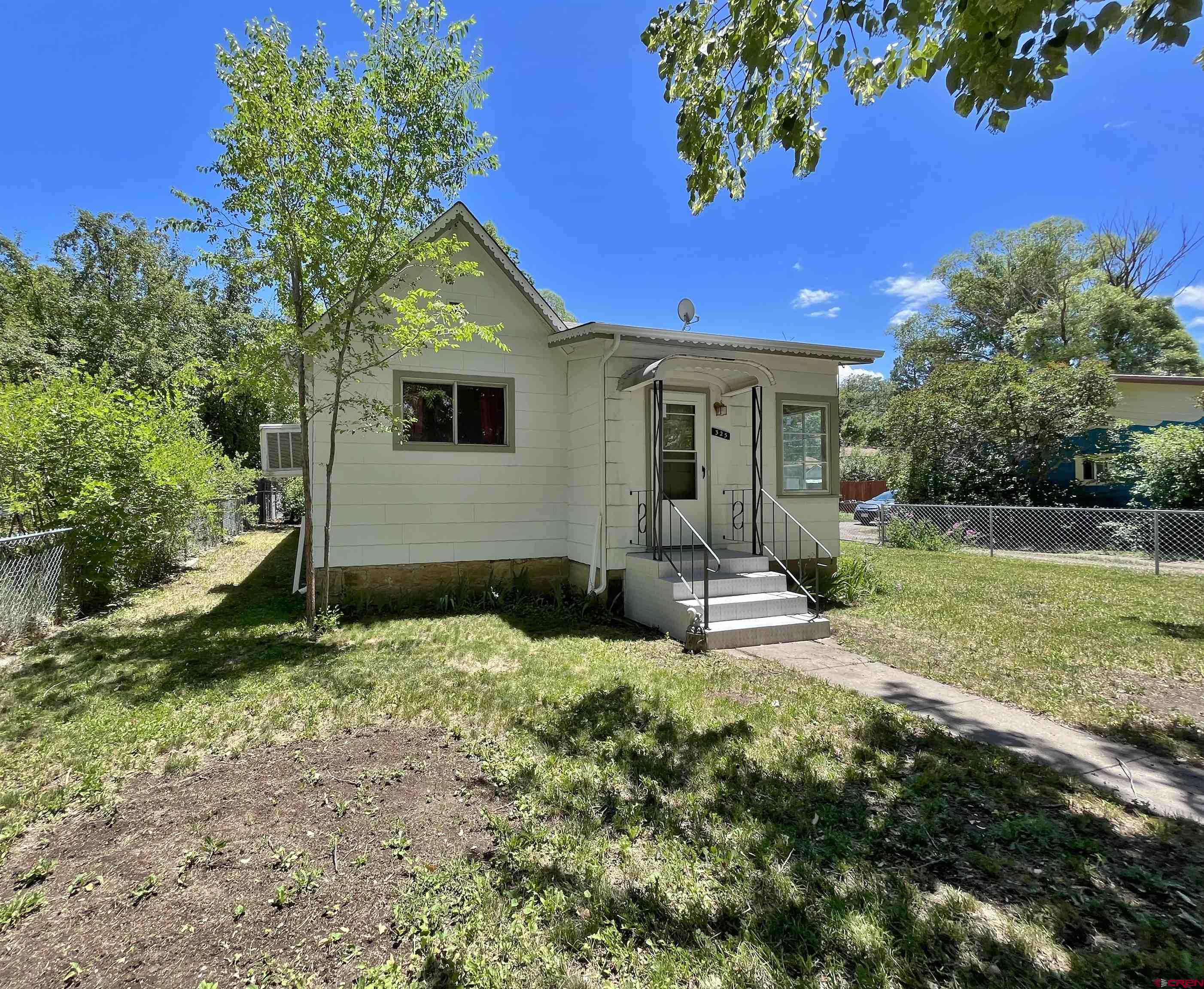 325 North Fork Avenue, Paonia, CO 81428