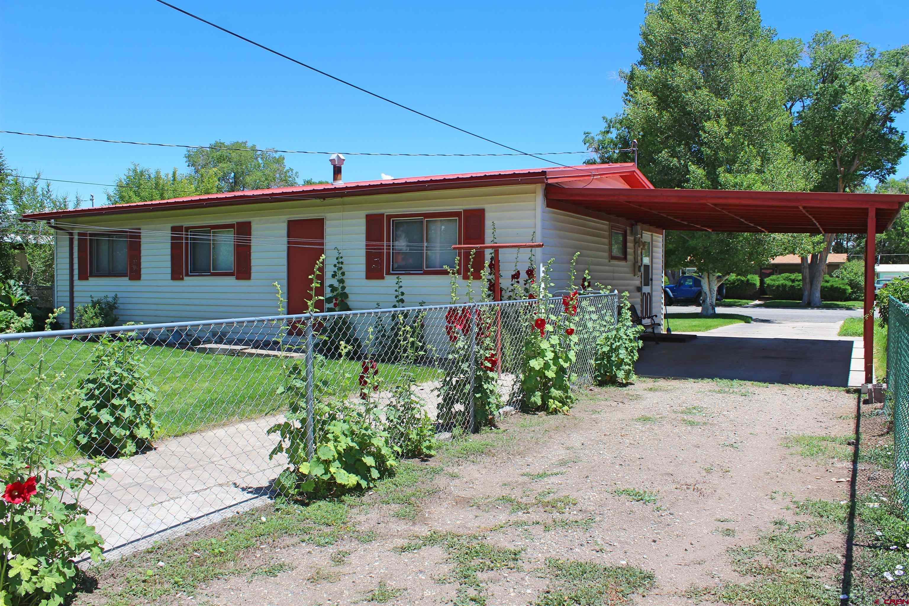 1205 Denver Avenue