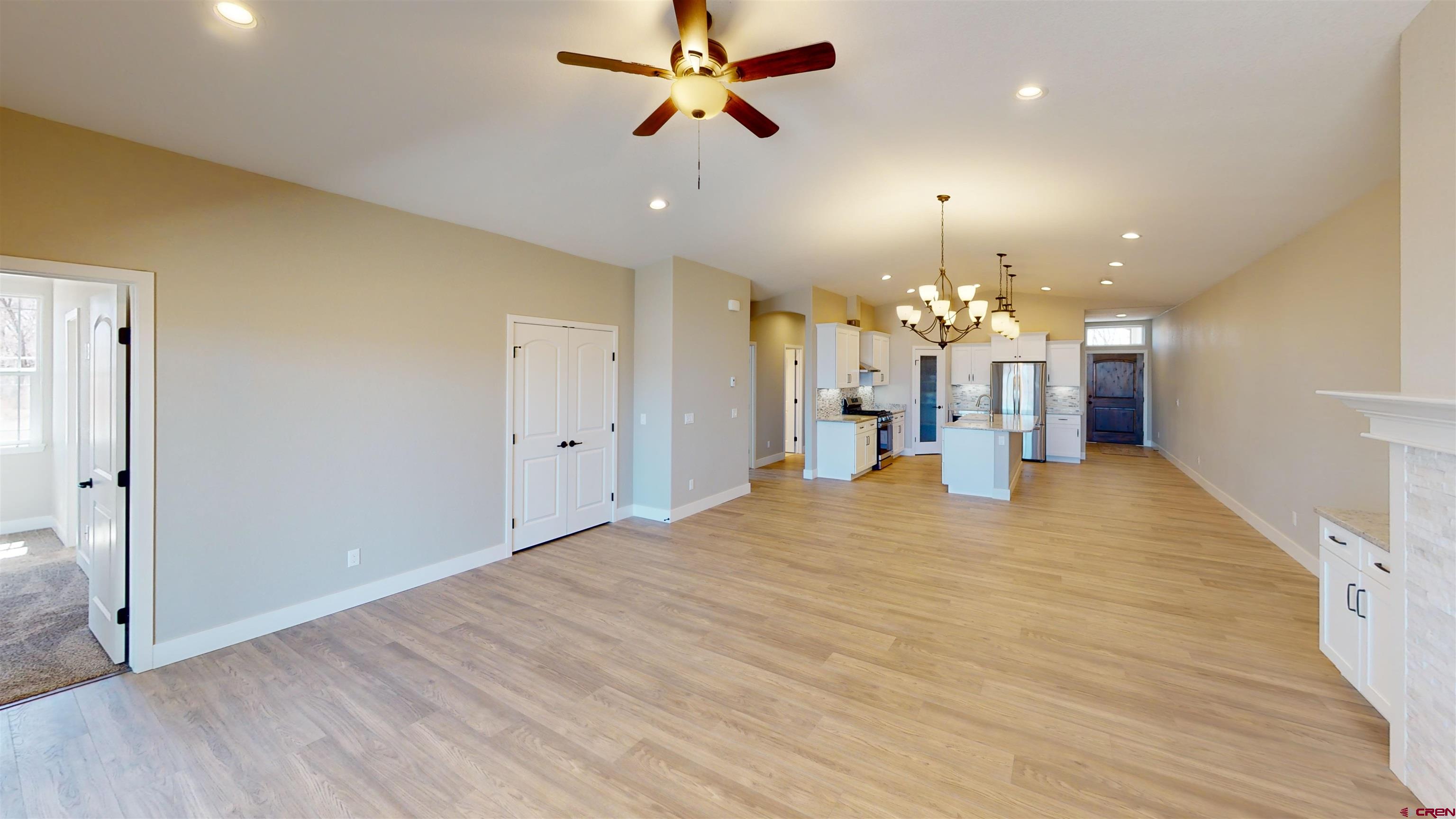 607 Country Club Circle