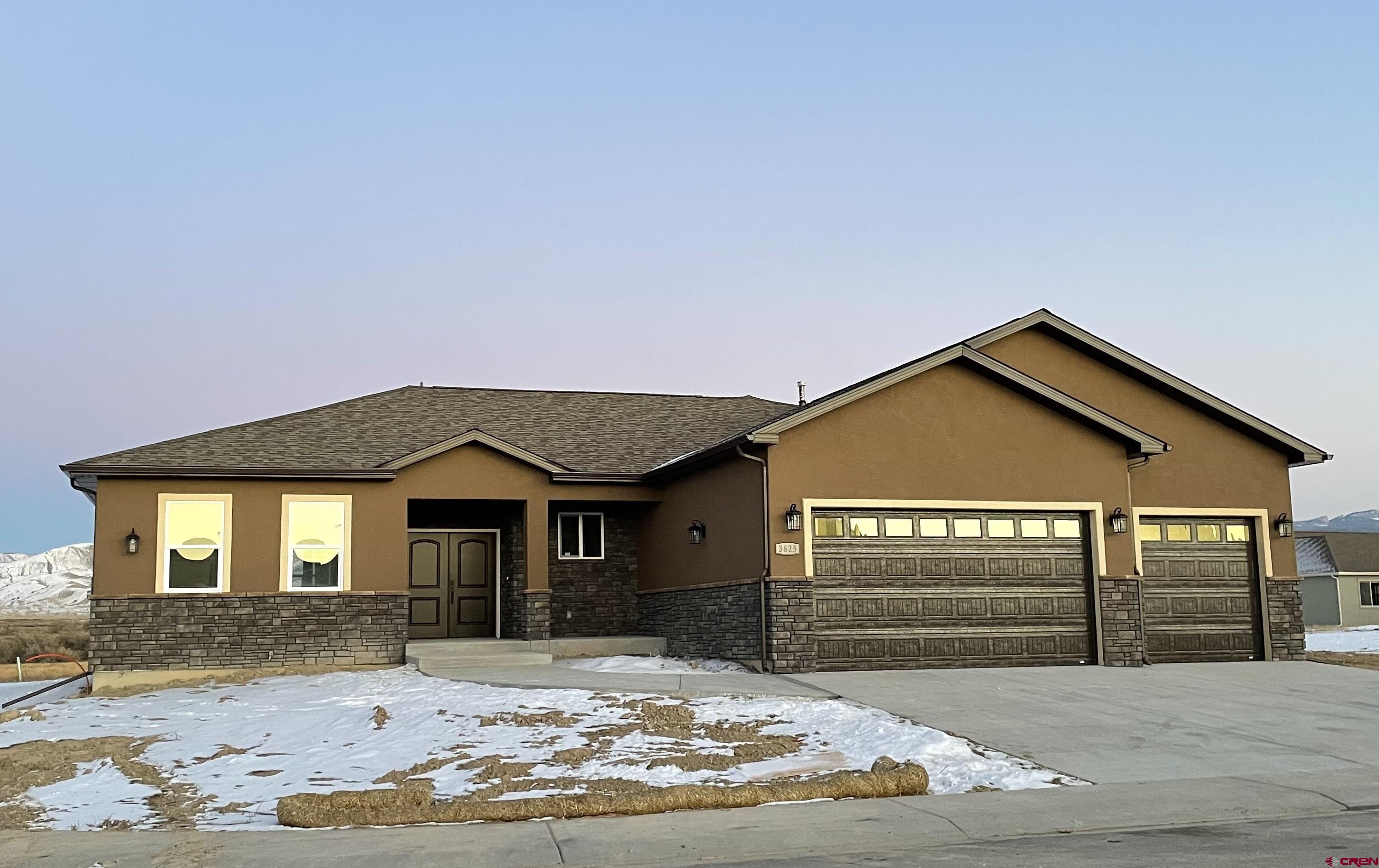 This home, on a cul-de-sac in Brown Ranch is 2200 feet of luxurious living. The stucco home has large, open living with soft hues of grey, charcoal and neutral for that relaxing feel. Main bedroom suite features a soaker tub and dual "walk in" closets.  Designed with a split floor plan, the guest rooms and bath are opposite the common areas.  A spacious dining room and covered patio are just waiting for you to start living and relaxing. Welcome Home!