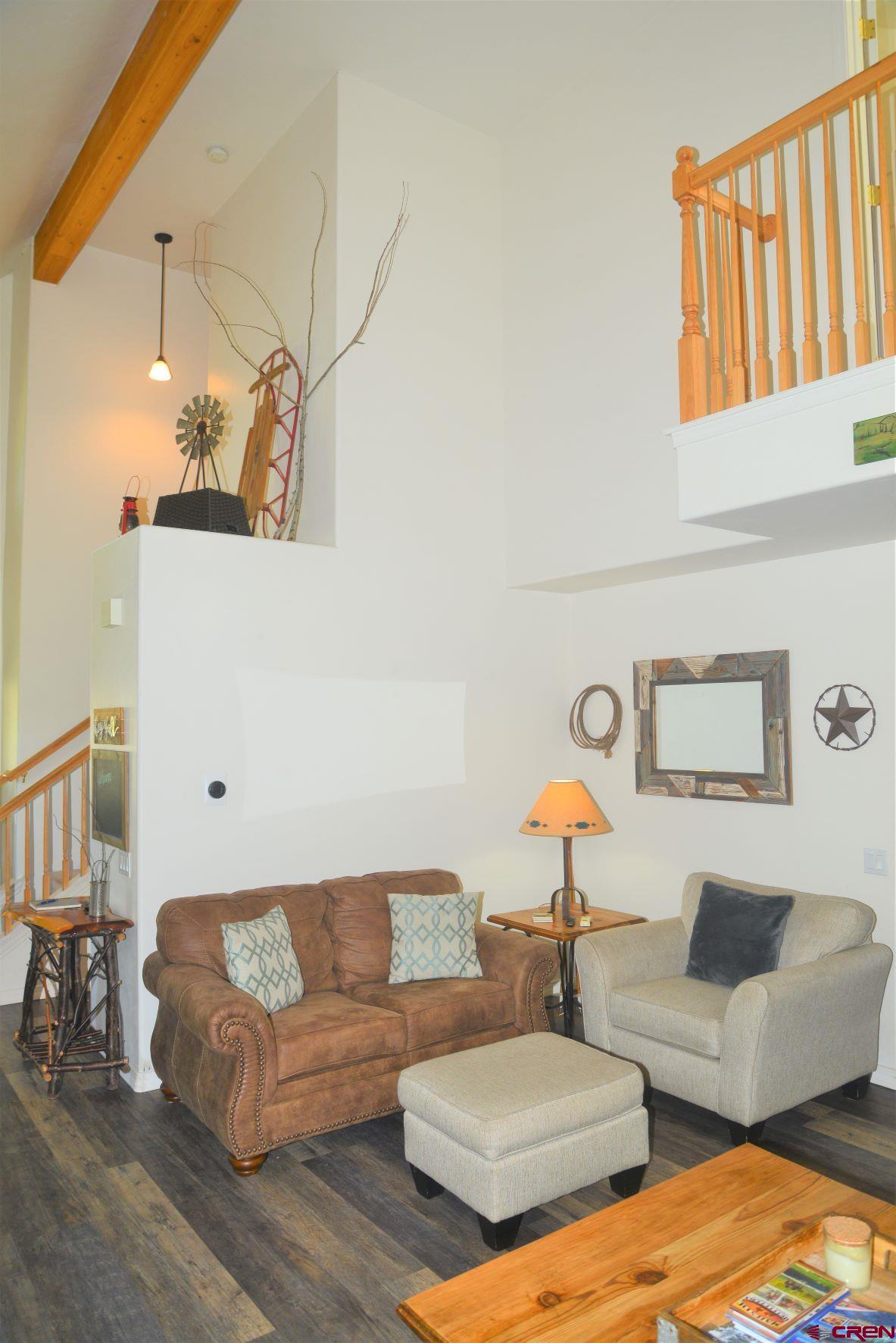 292 E Golf Place