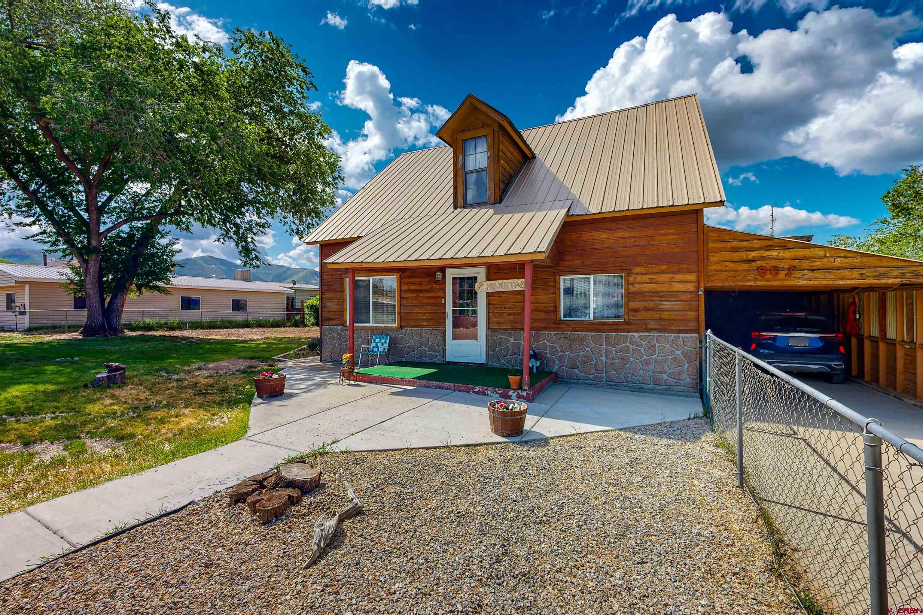 Photo of 867 Riverside Ave in Mancos, CO