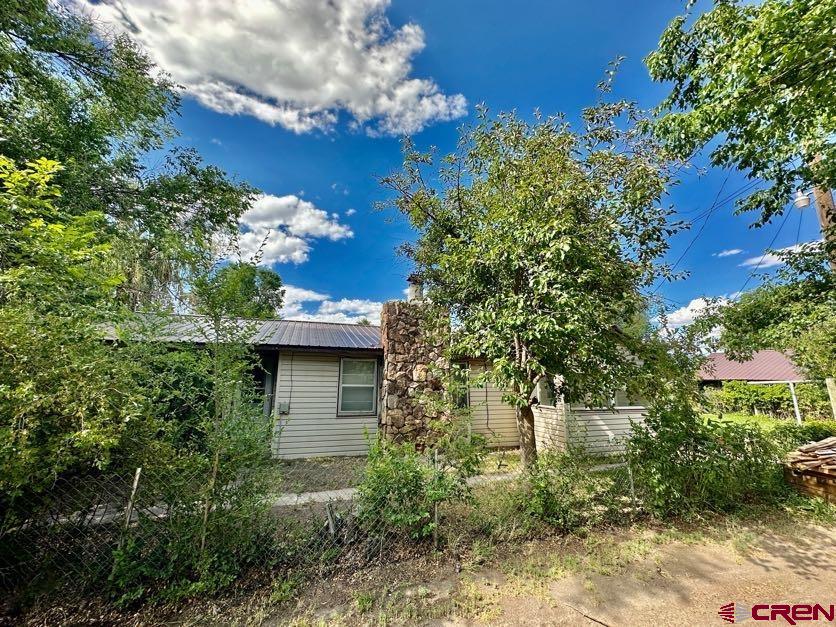 Photo of 420 E 1st St in Alamosa, CO