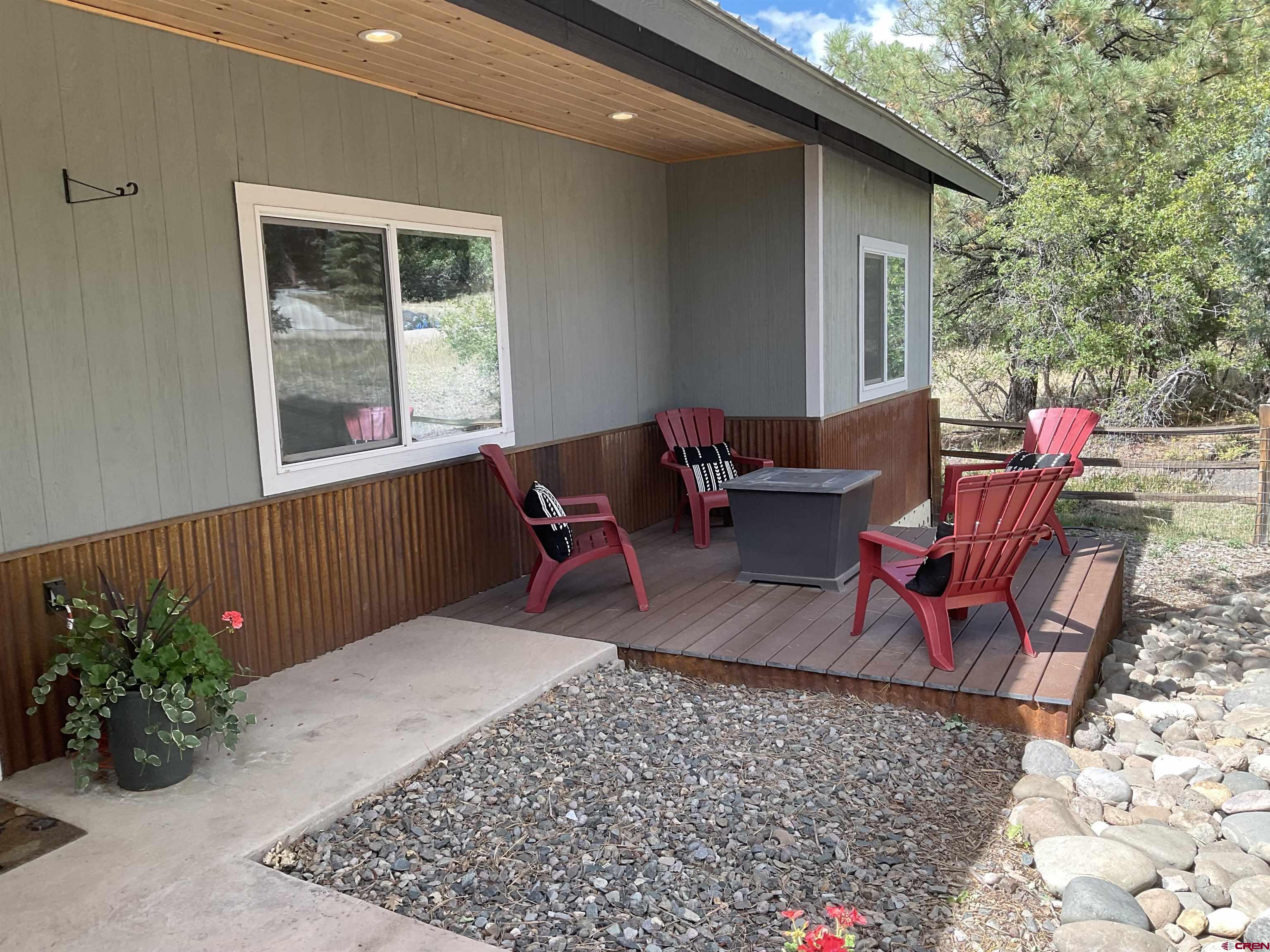 233 Woodland Dr, Pagosa Springs, CO 81147 Listing Photo  2