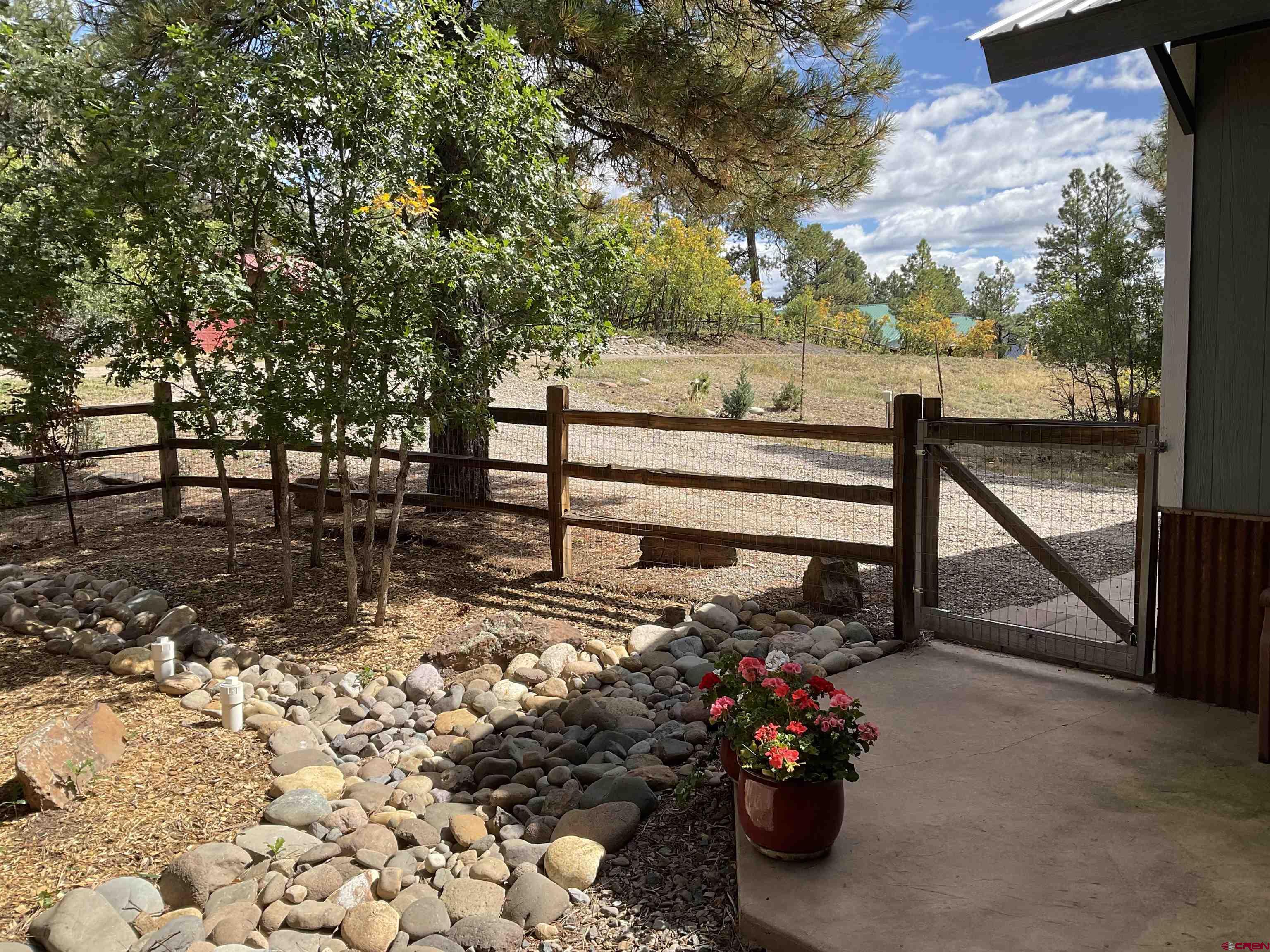 233 Woodland Dr, Pagosa Springs, CO 81147 Listing Photo  3