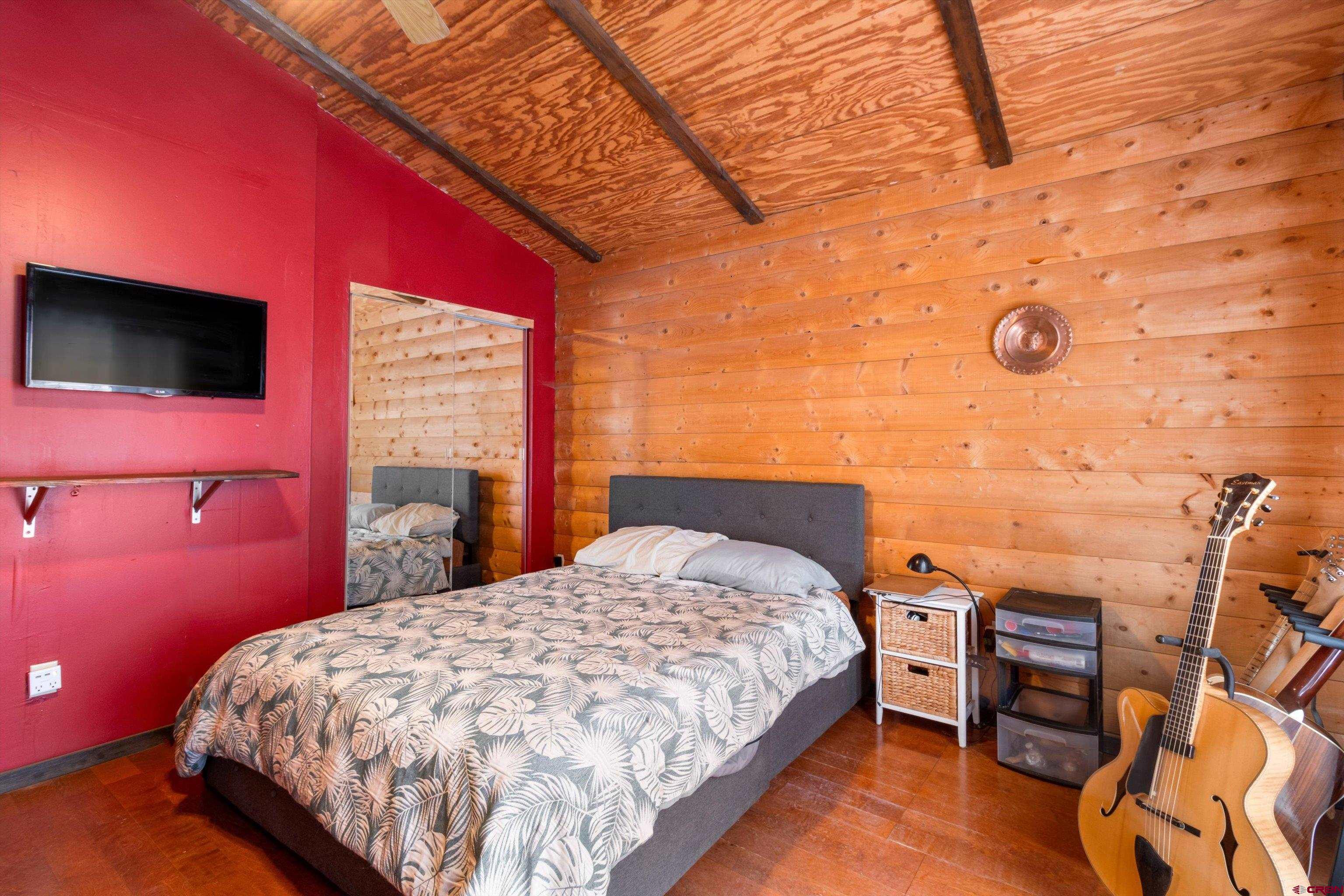 508 Bellflower