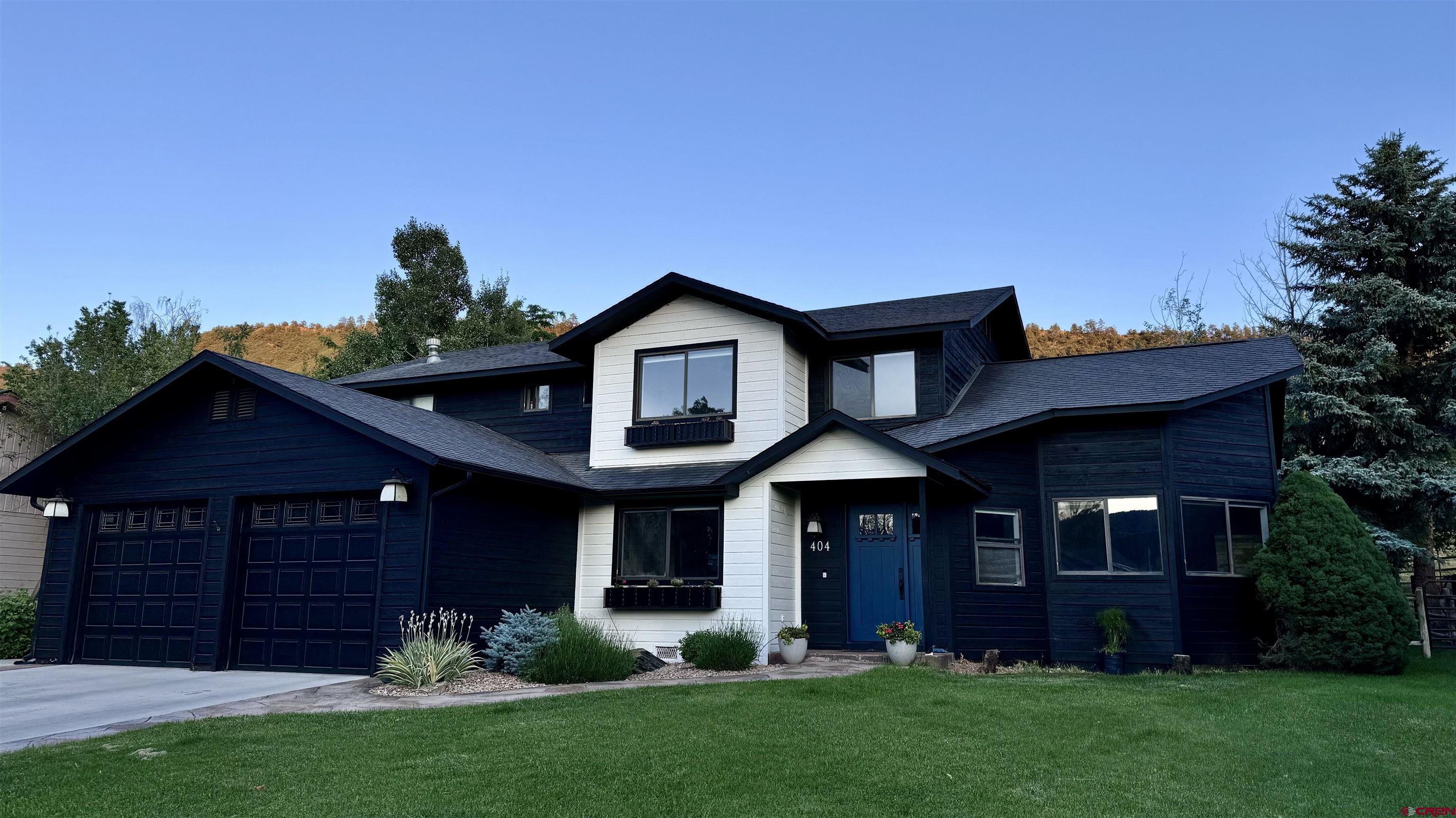 404 Hillcrest Drive