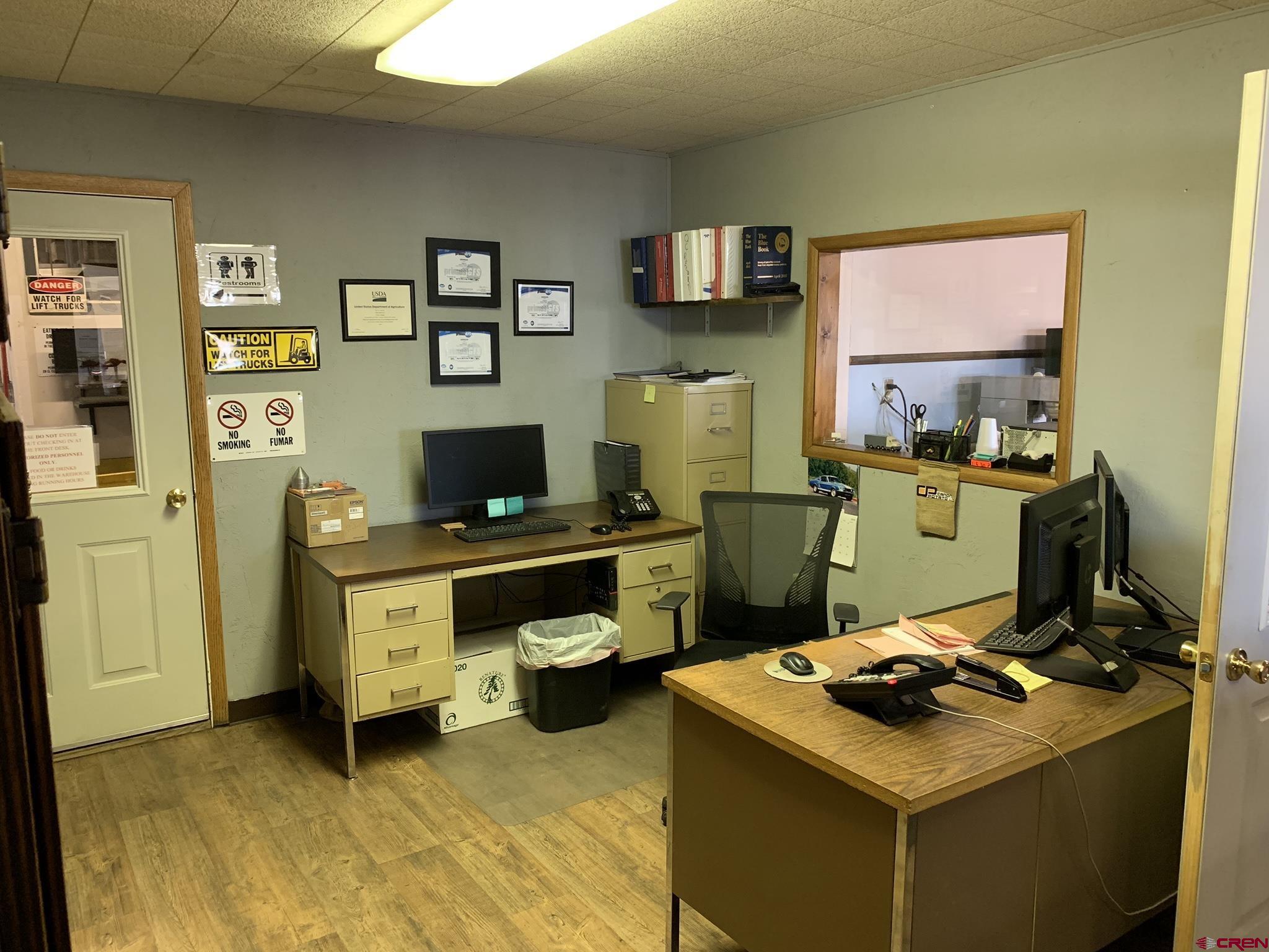 1016 E Highway 112