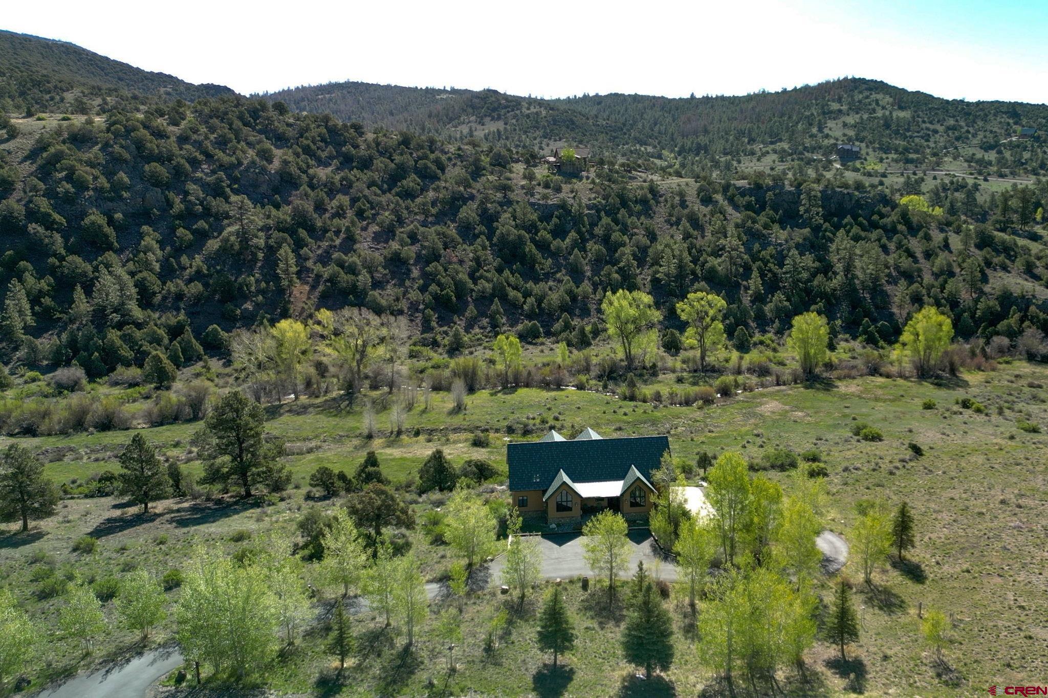 813472 3d2d4e96 332a 4d2e a96f 9f2b94fa1750 JPG