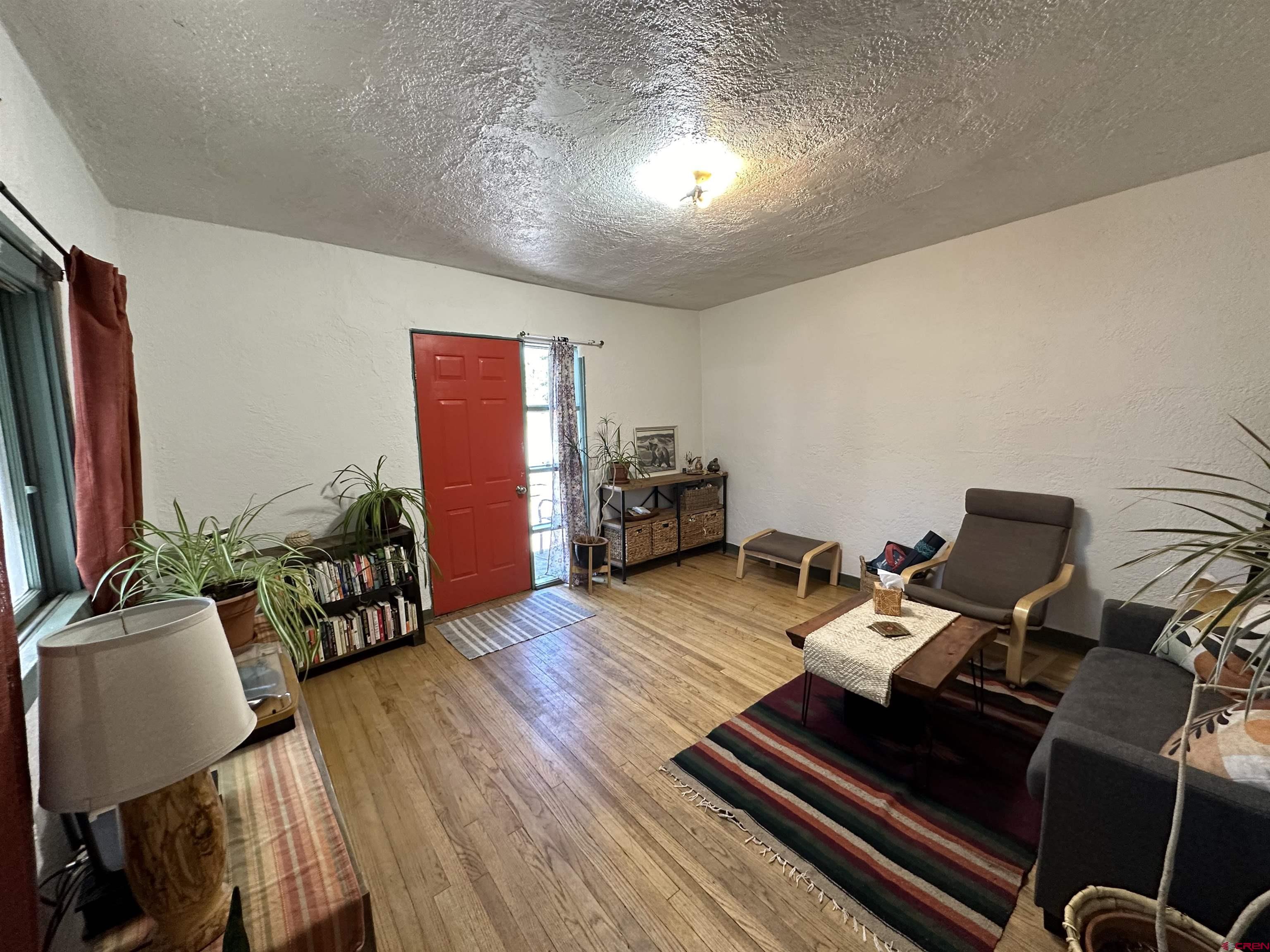 122 & 122.5 Alamosa Avenue