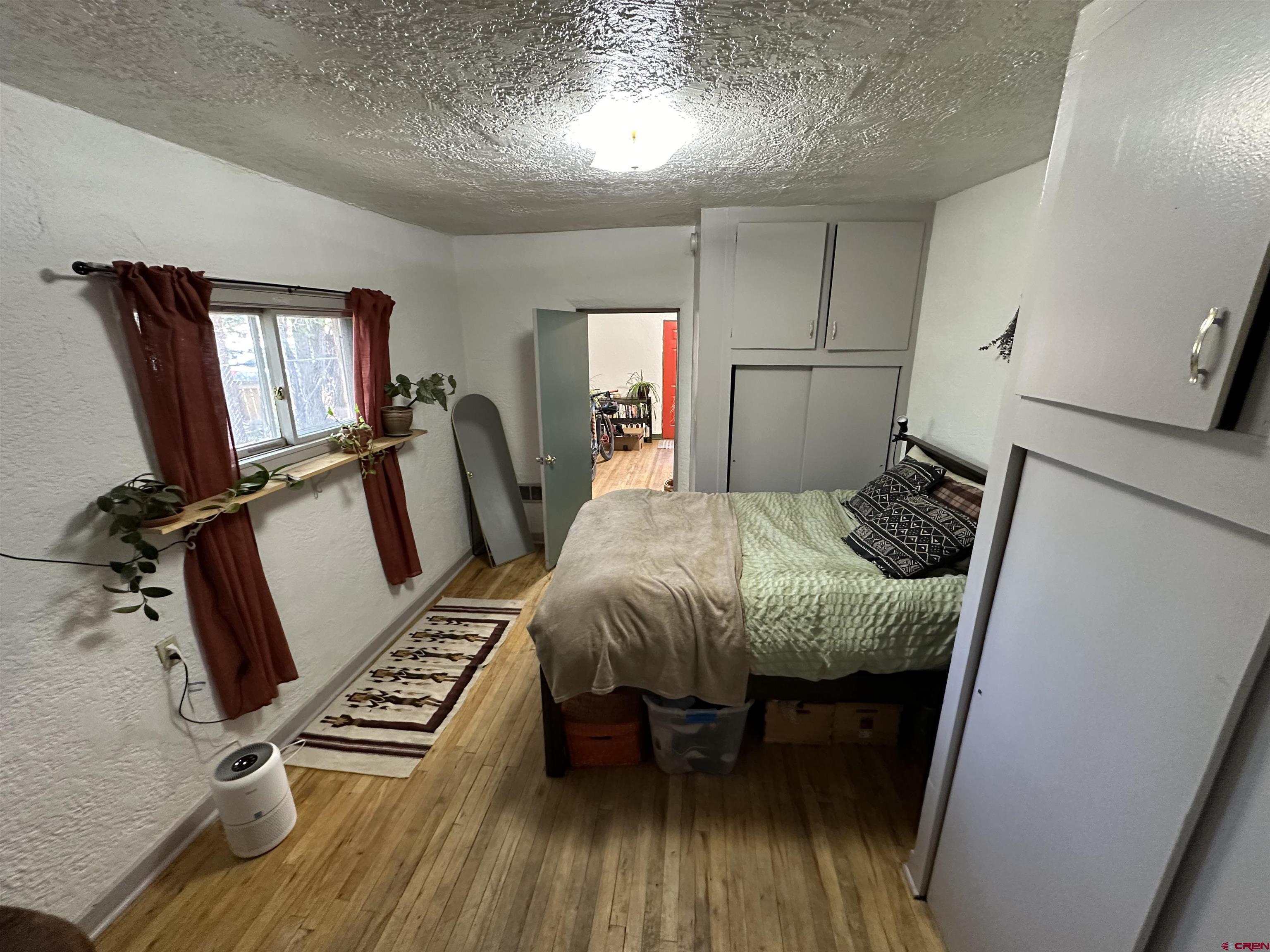 122 & 122.5 Alamosa Avenue