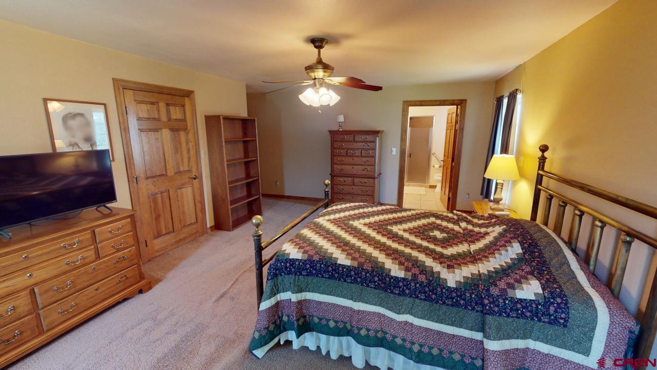 2913 Mimi Lane