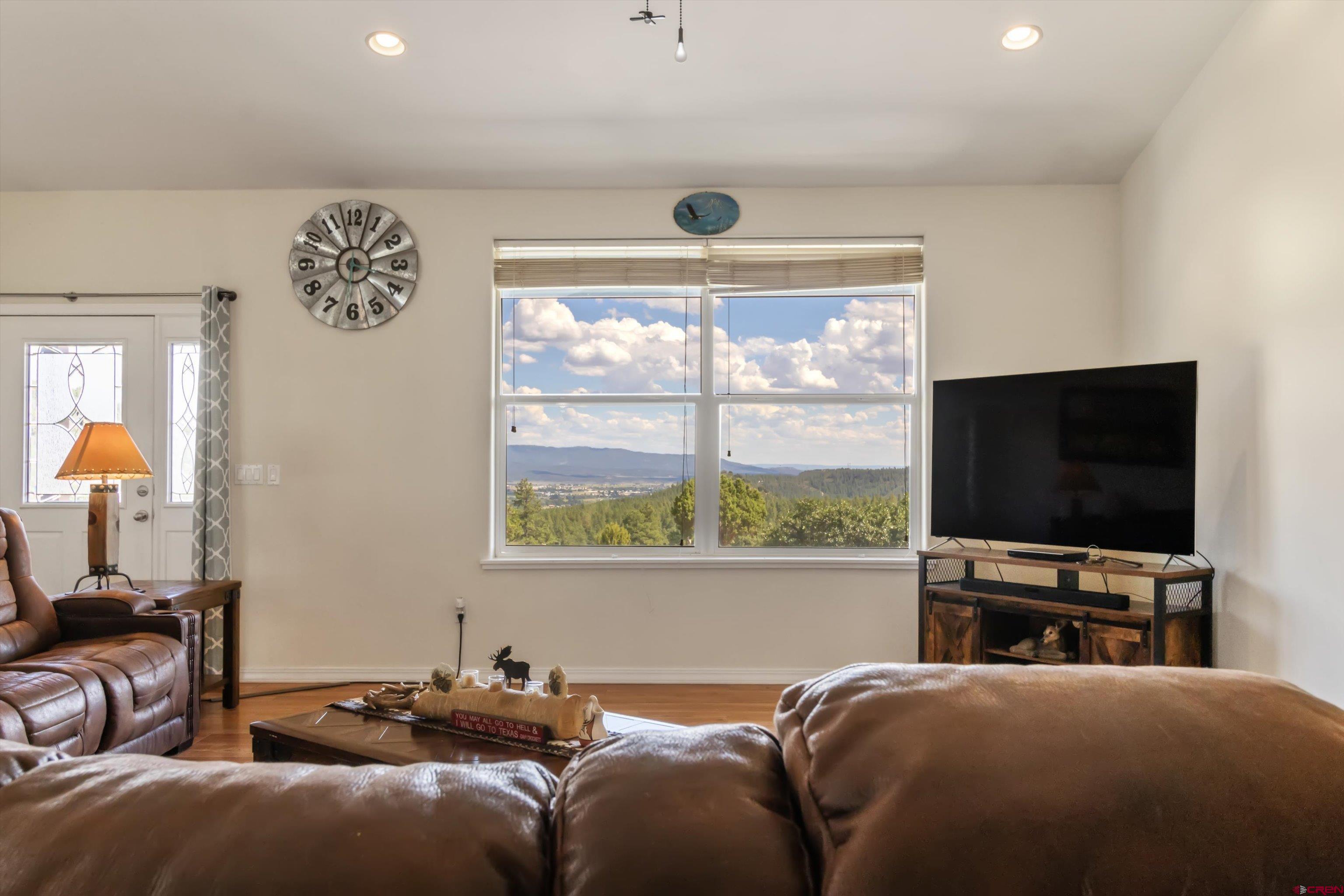 123 N Windy Ridge Road