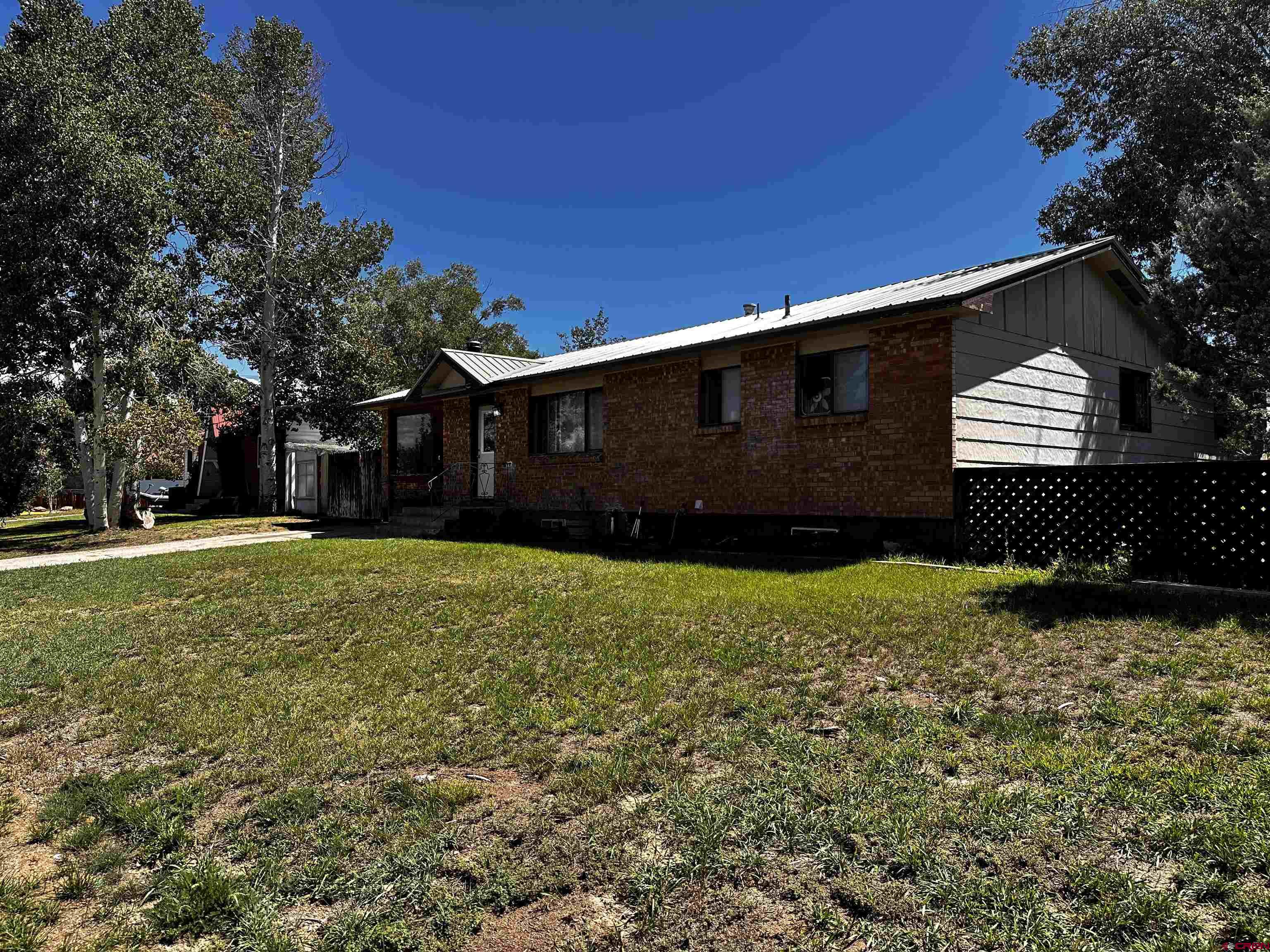 16 Irwin Street