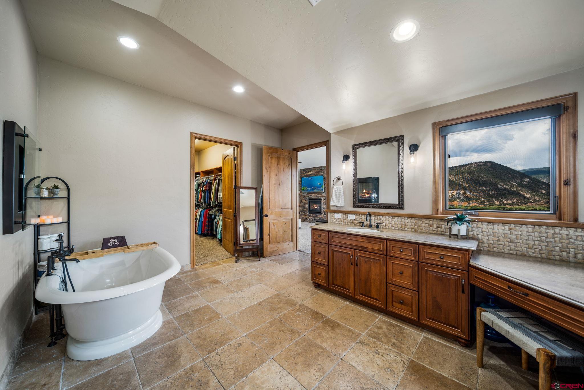 205 Oak Ridge Place