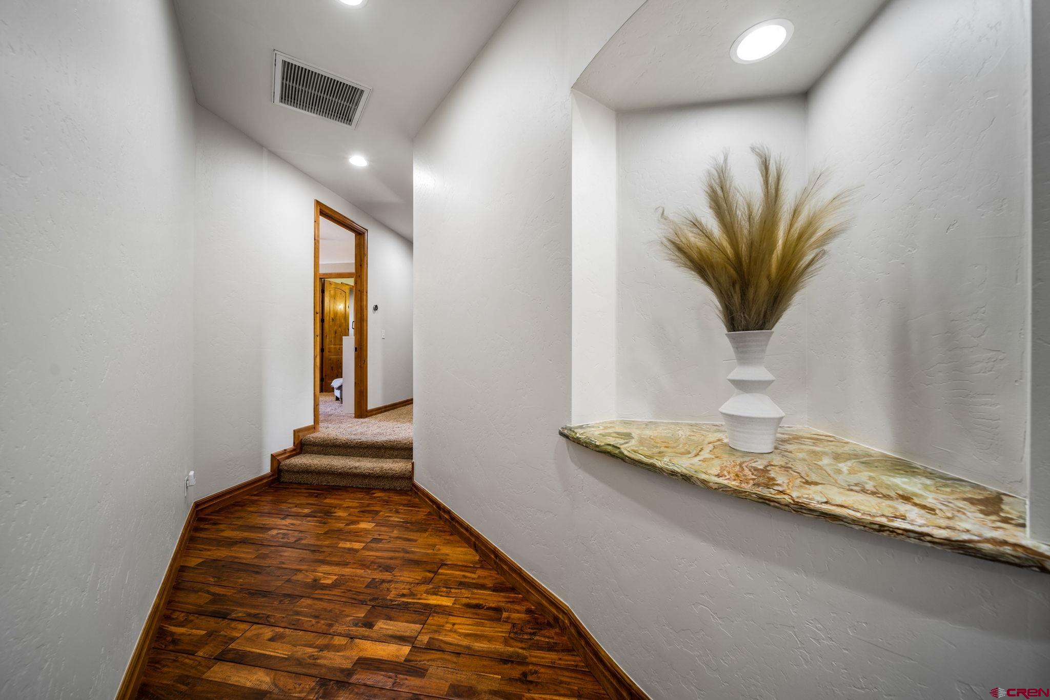 205 Oak Ridge Place