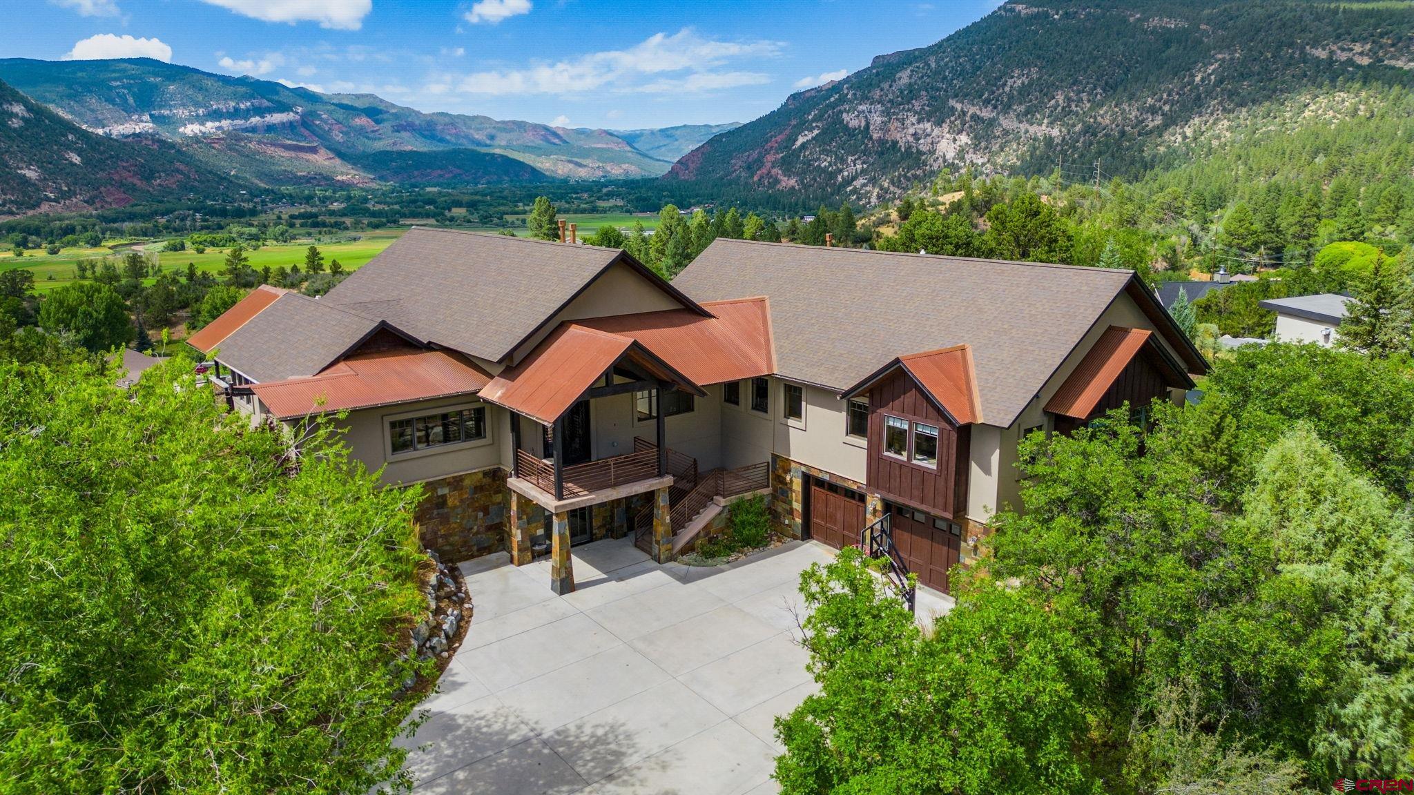 205 Oak Ridge Place