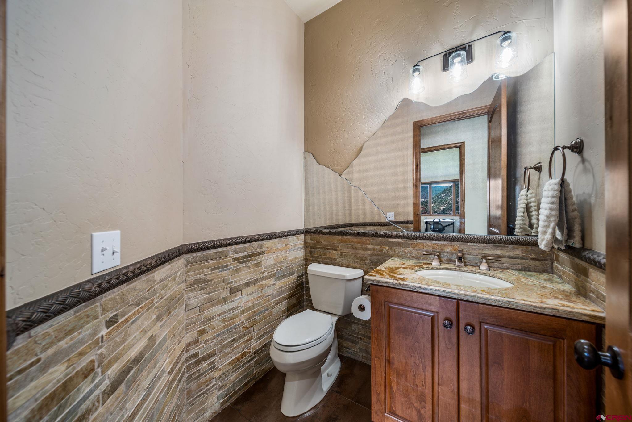 205 Oak Ridge Place