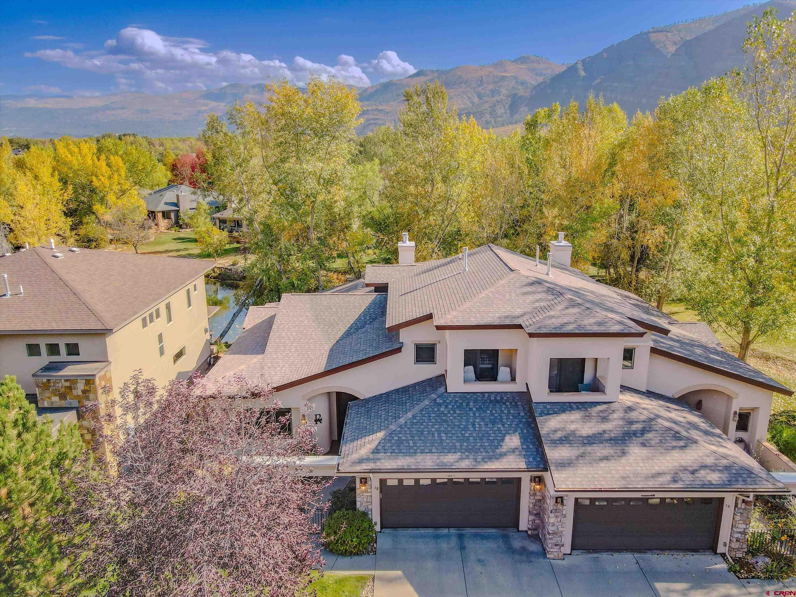 18 Turnberry Drive