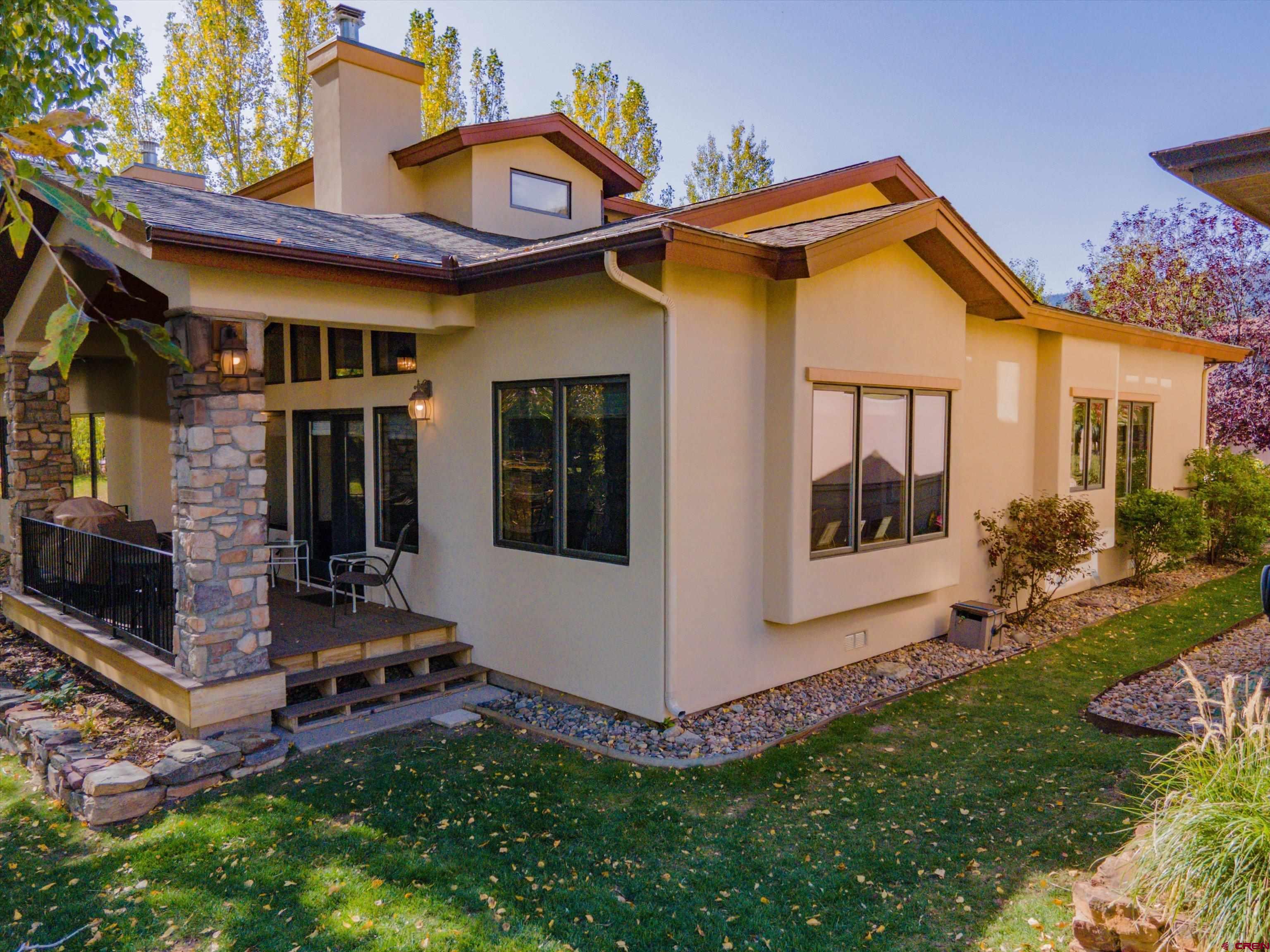 18 Turnberry Drive