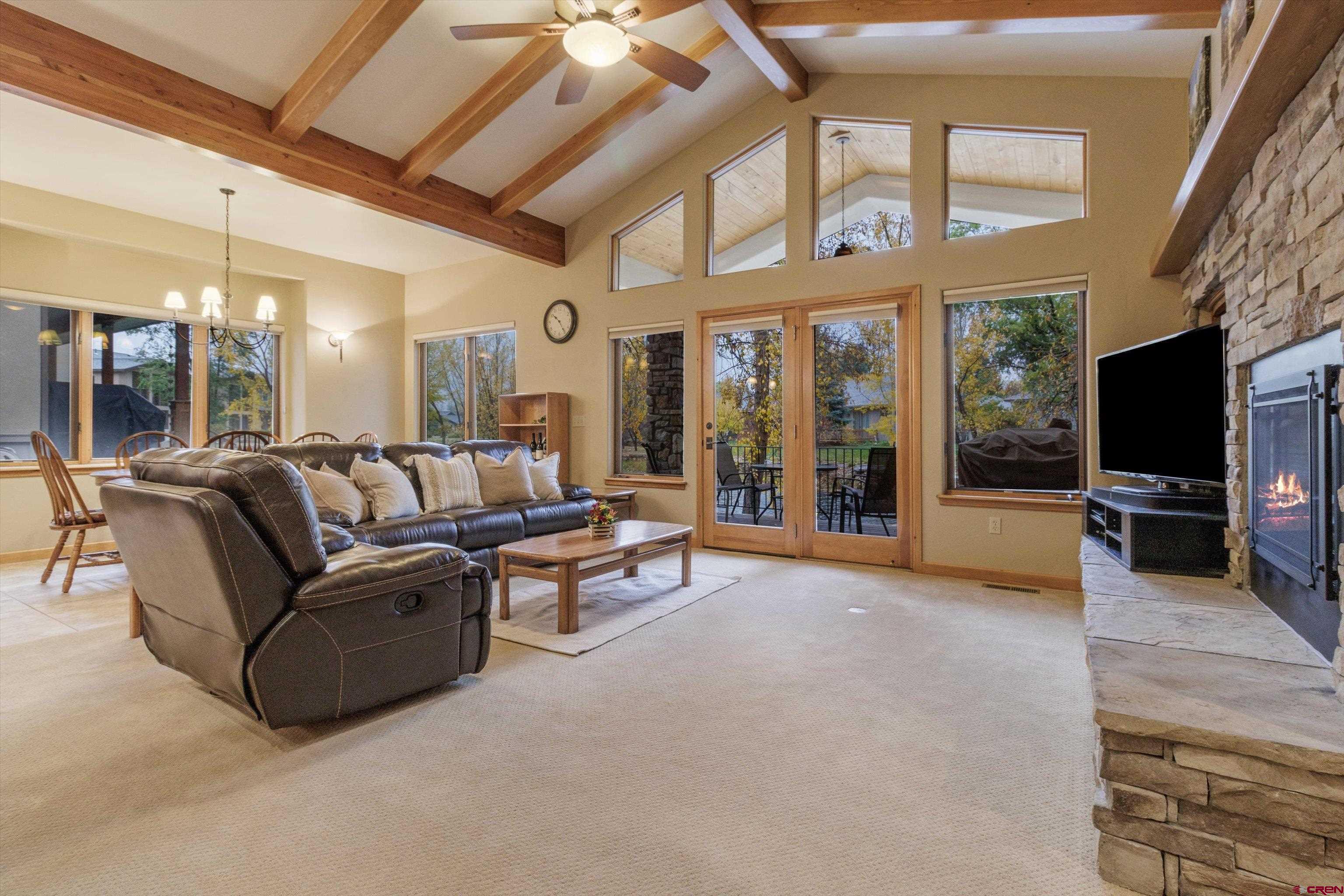 18 Turnberry Drive