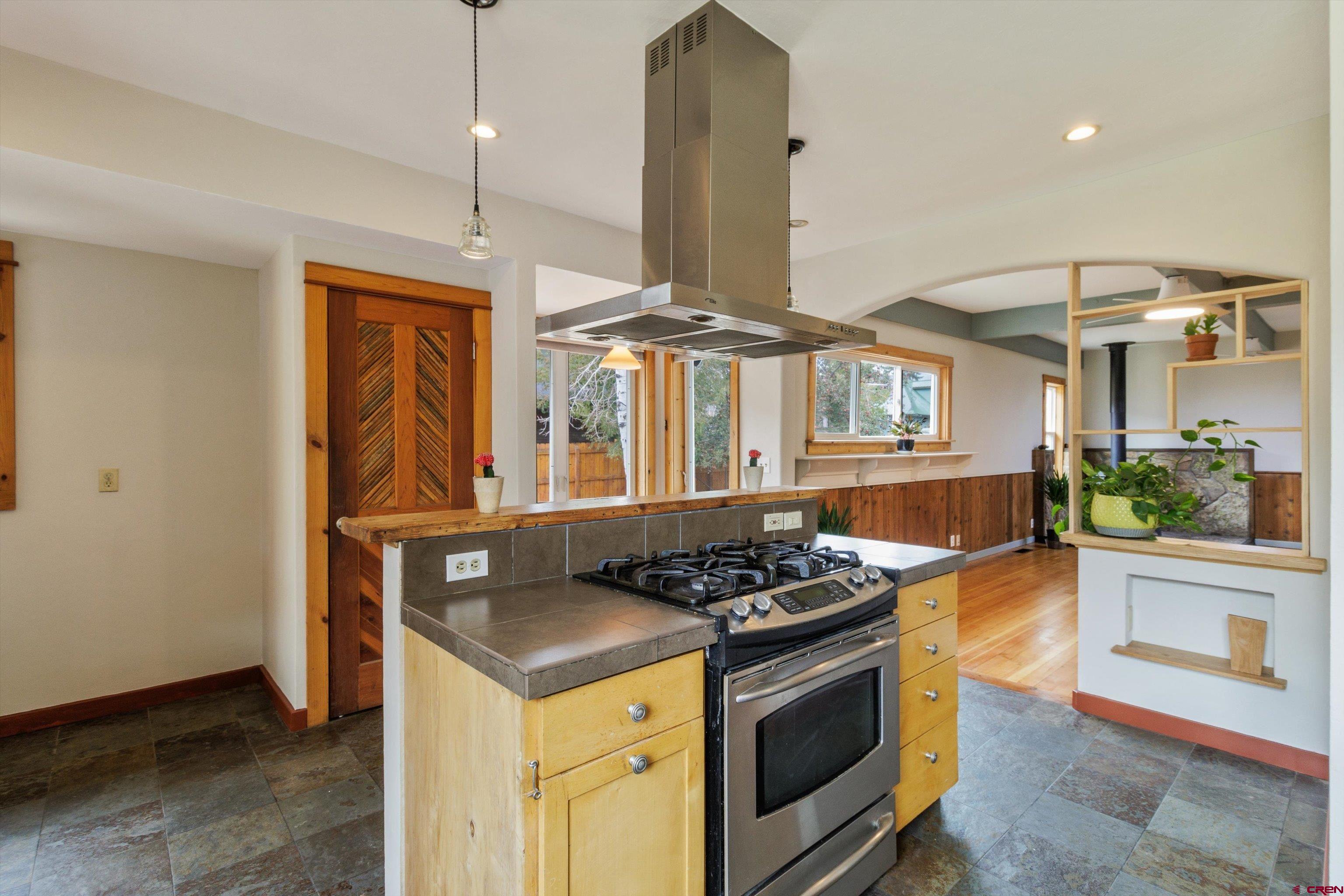 606 E 1st Street