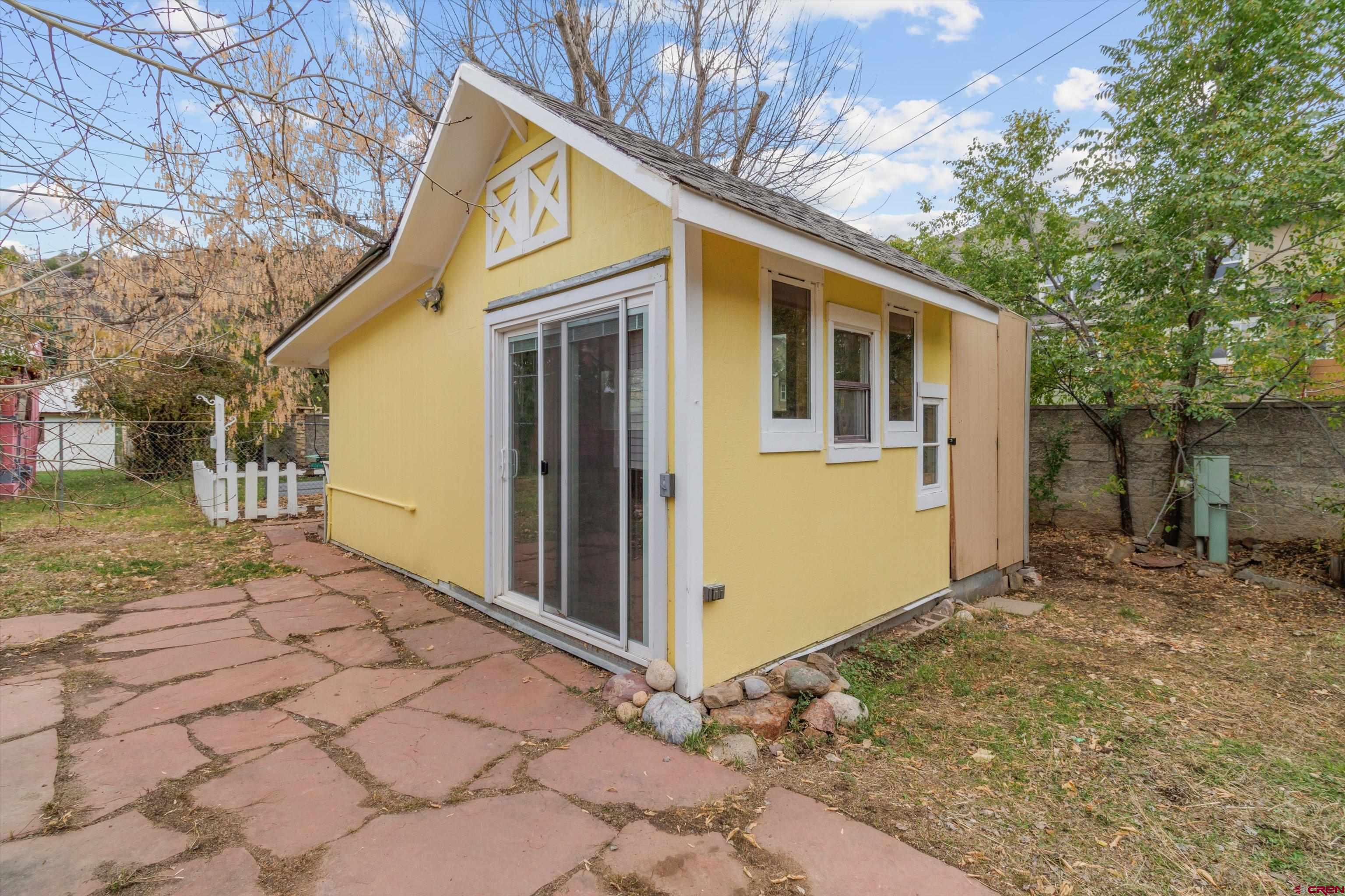 606 E 1st Street
