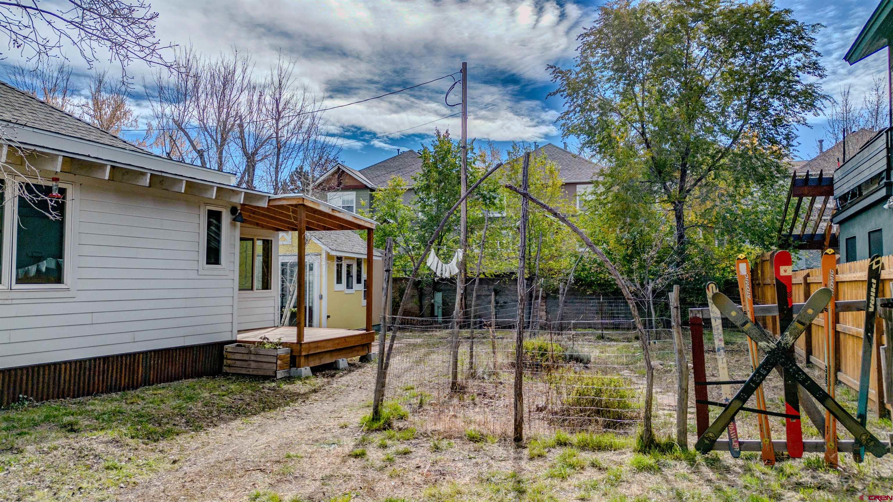 606 E 1st Street