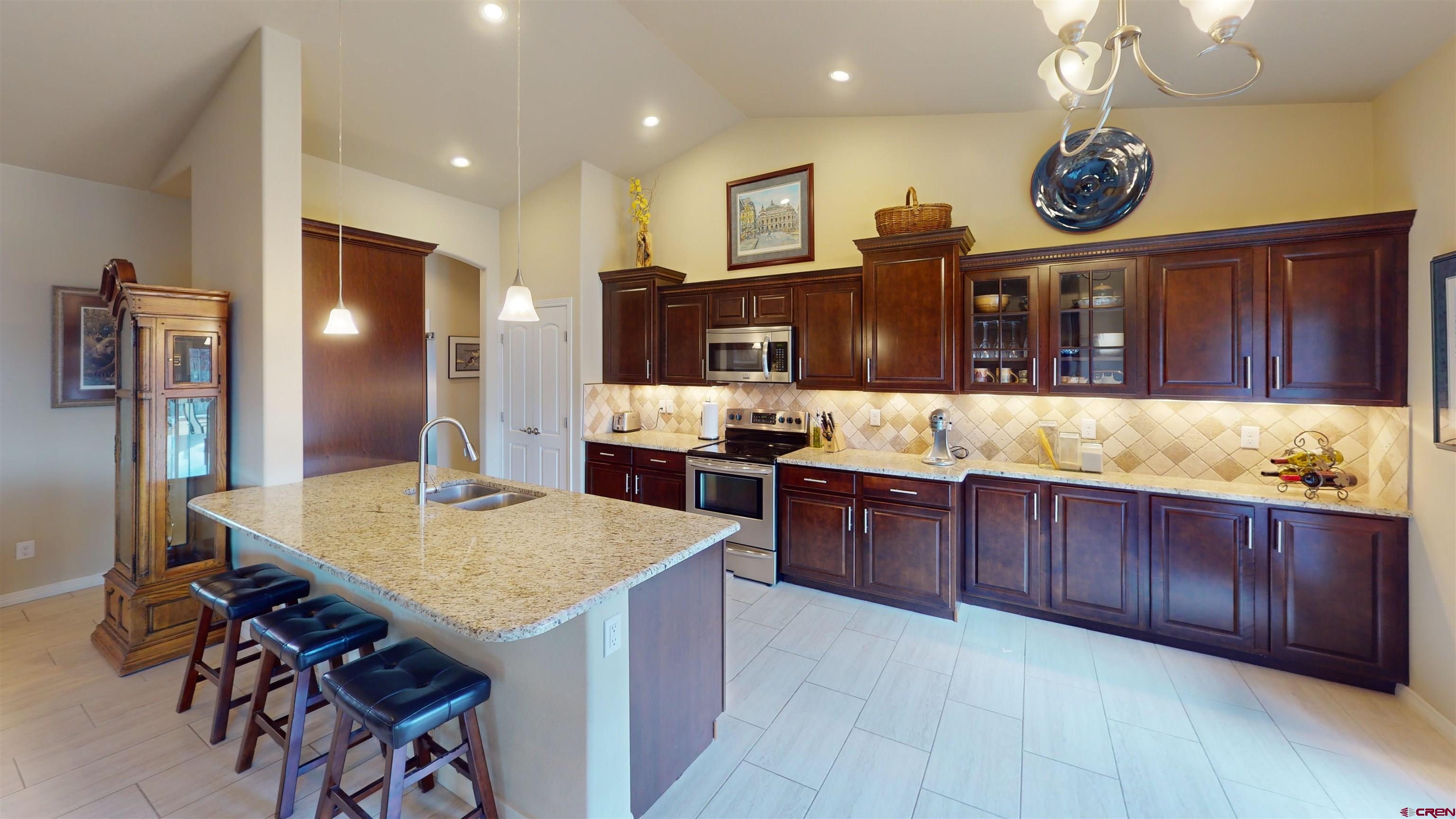 2924 Sarah Lane