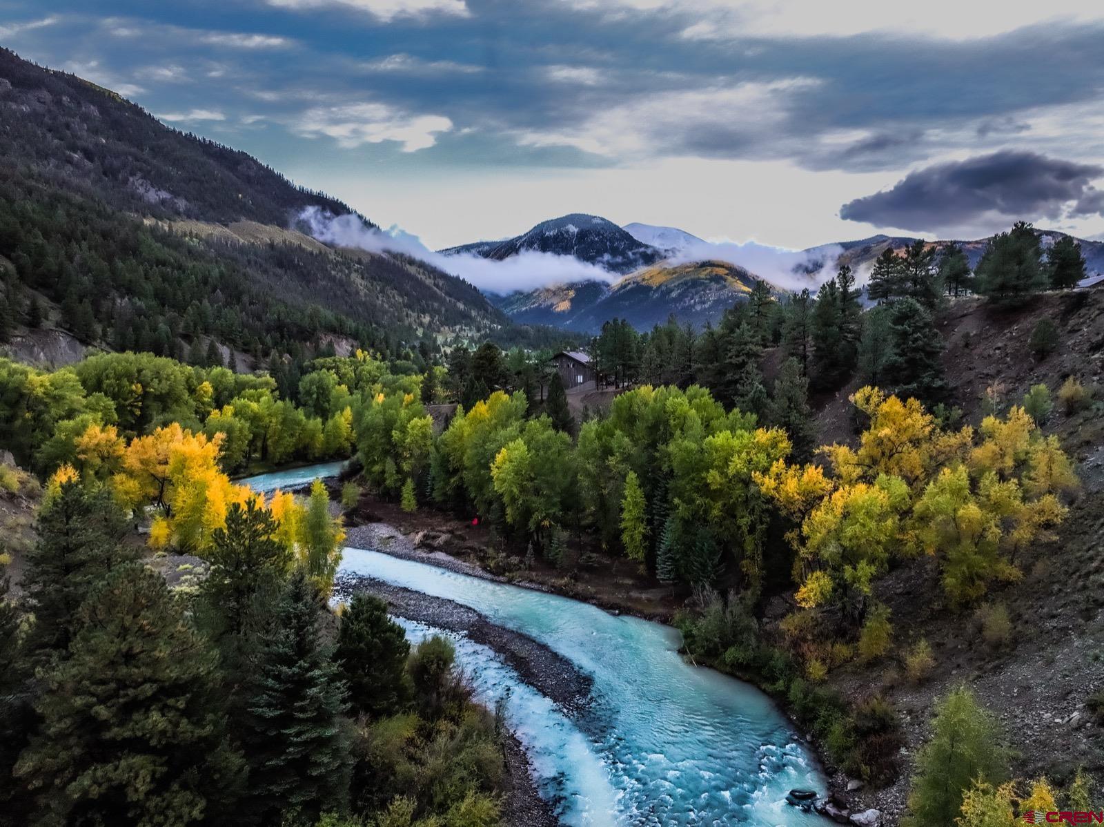 https://cdnparap100.paragonrels.com/ParagonImages/Property/P10/CREN/821847/0/0/0/8e41e08be25fcb4d11e80ac4c2b880a3/2/f1008f015d4c82ff3b82d0886082dc70/821847-417f13af-7327-490b-80f4-ef511c29f6fc.JPG