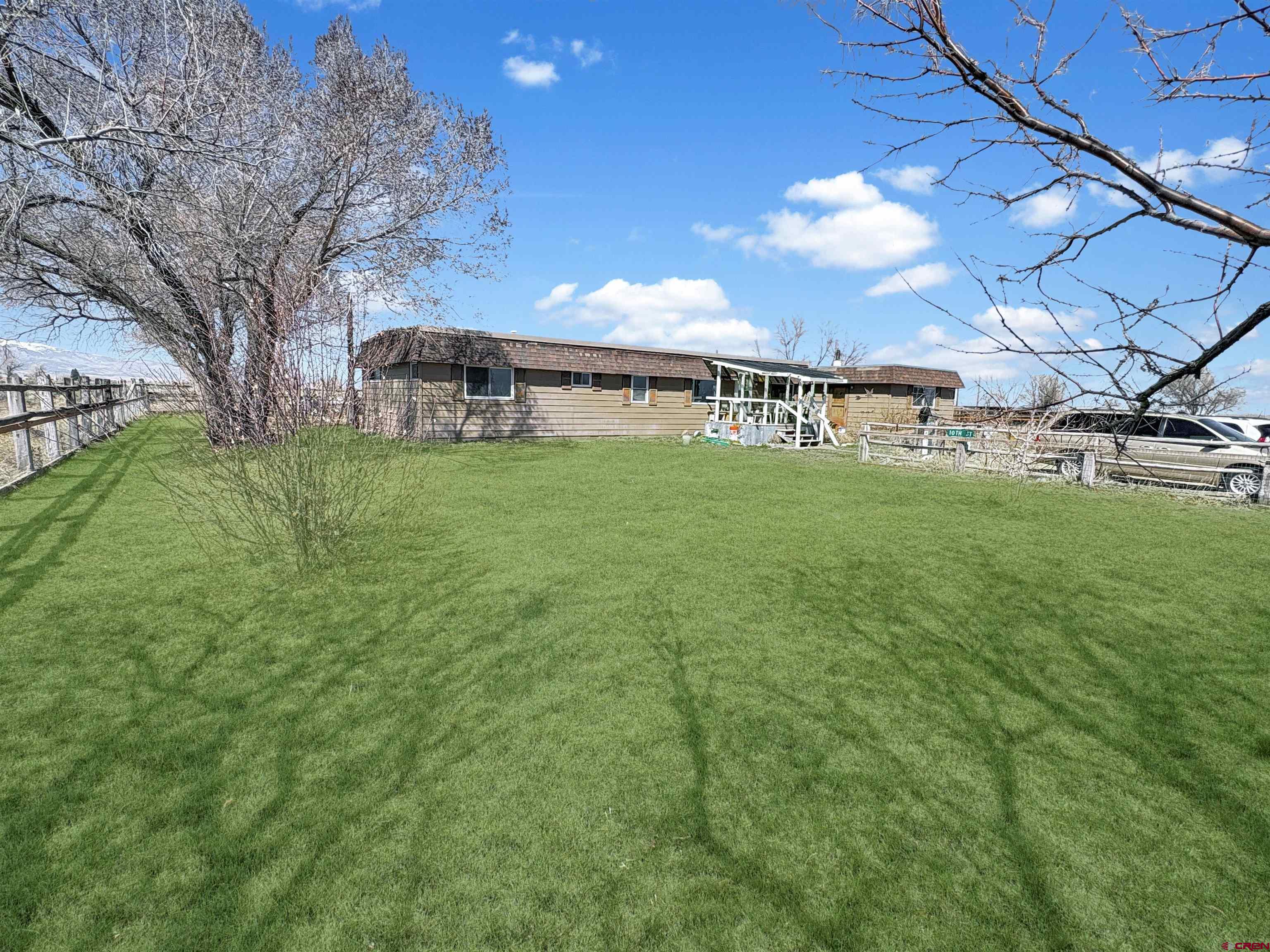 1815 S County Rd 6 E