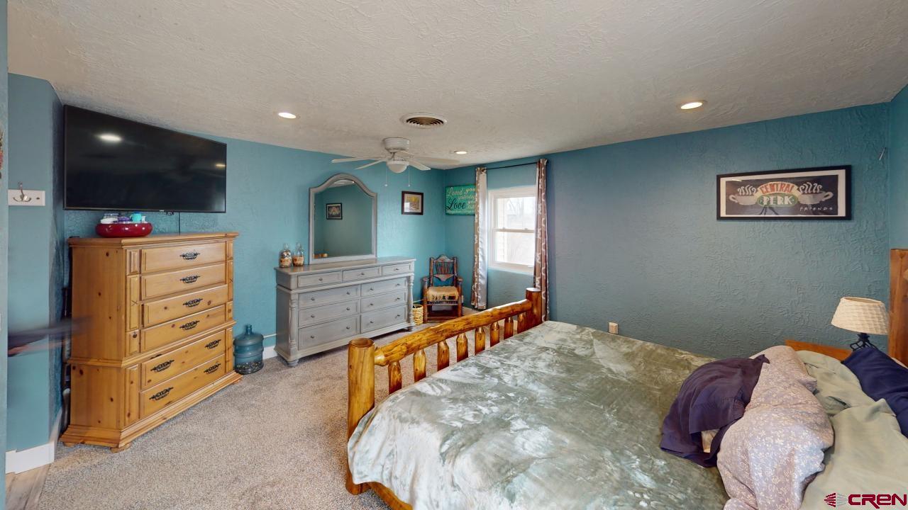 231 County Rd 14 S