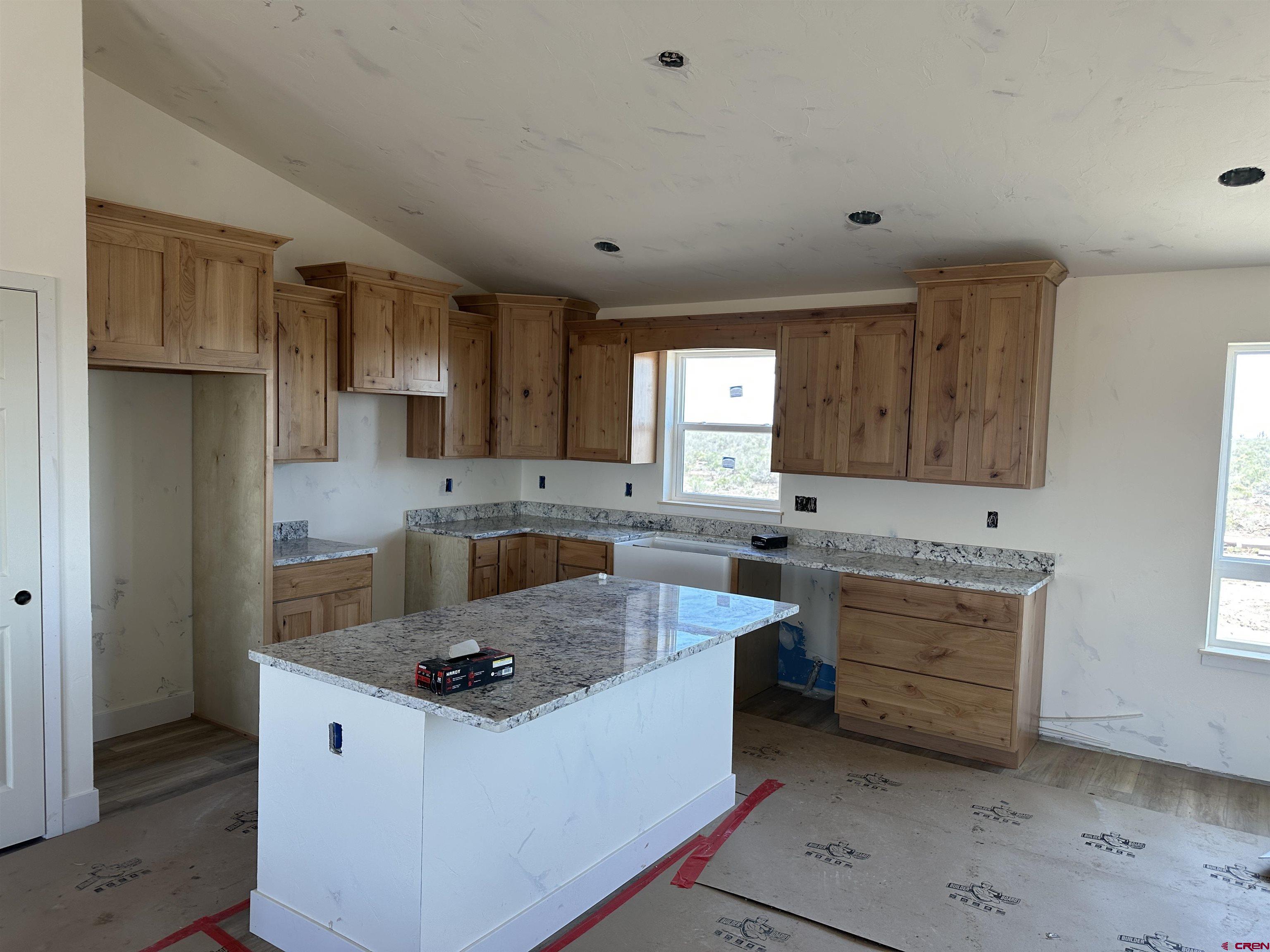 8762 Ridgetop Drive