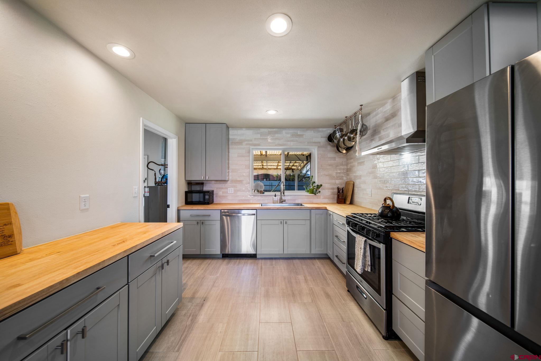 827 Brookside Drive