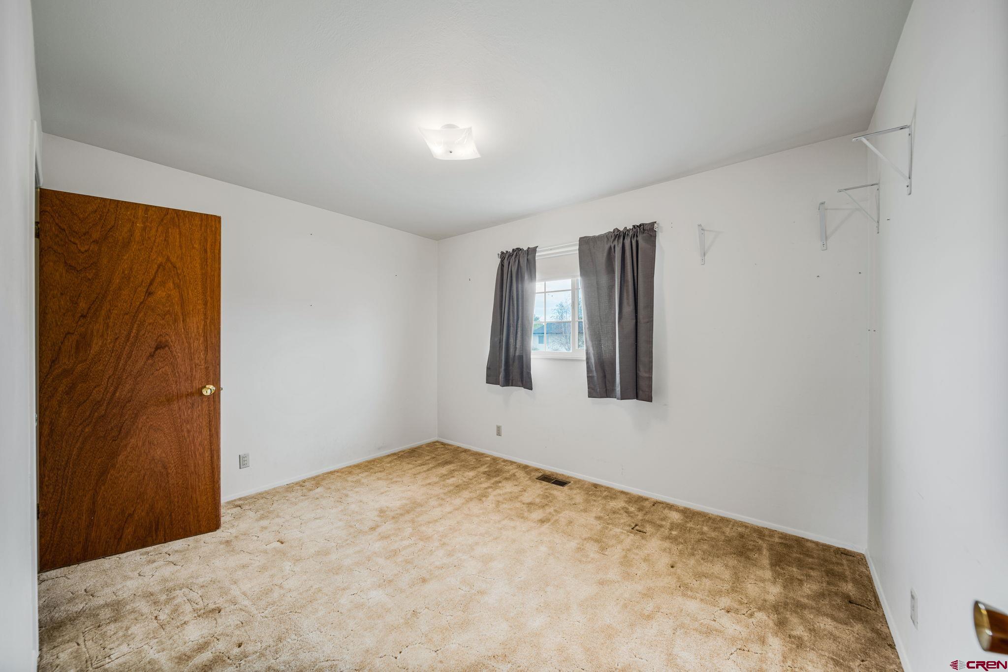 819 Brookside Drive