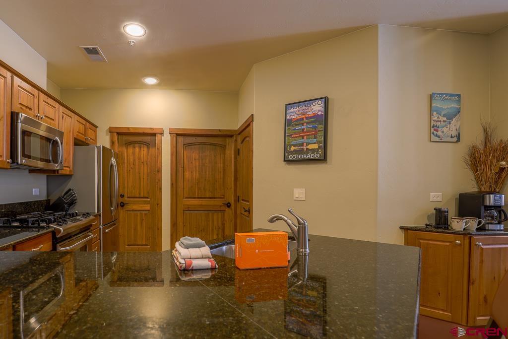 545 Skier Place
