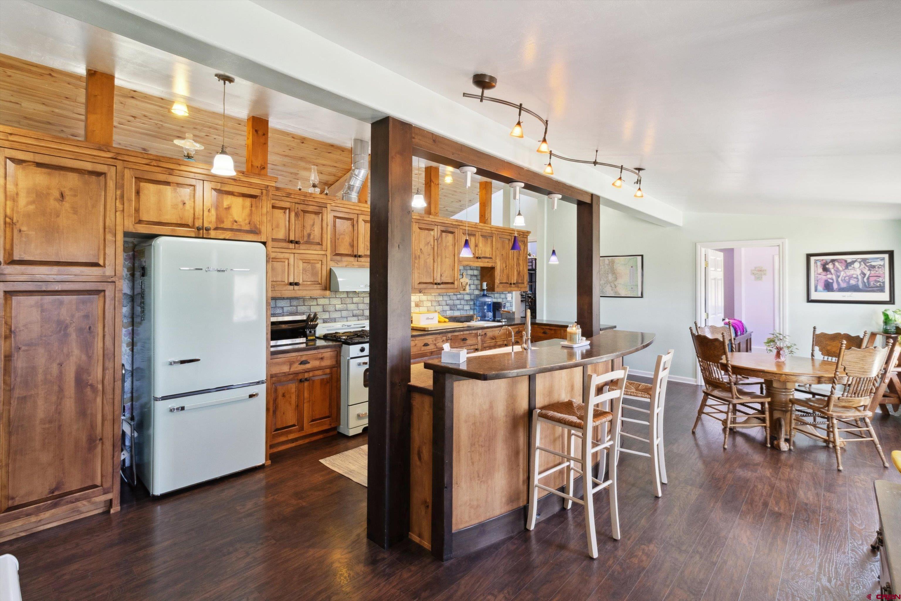916 County Road 311