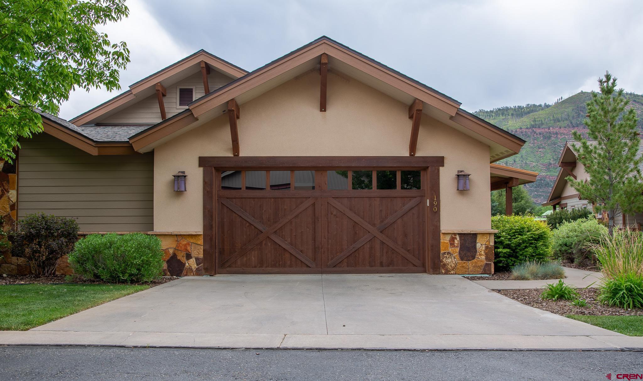 190 Trimble Crossing