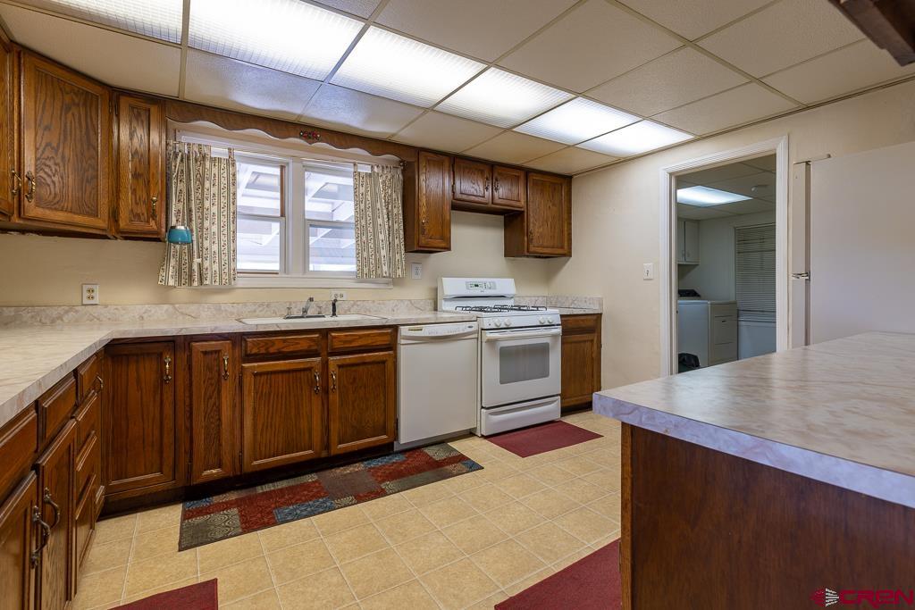 420 W 4th Street