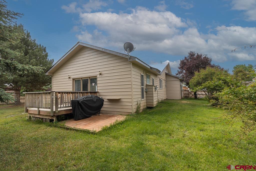 345 Meadows Circle