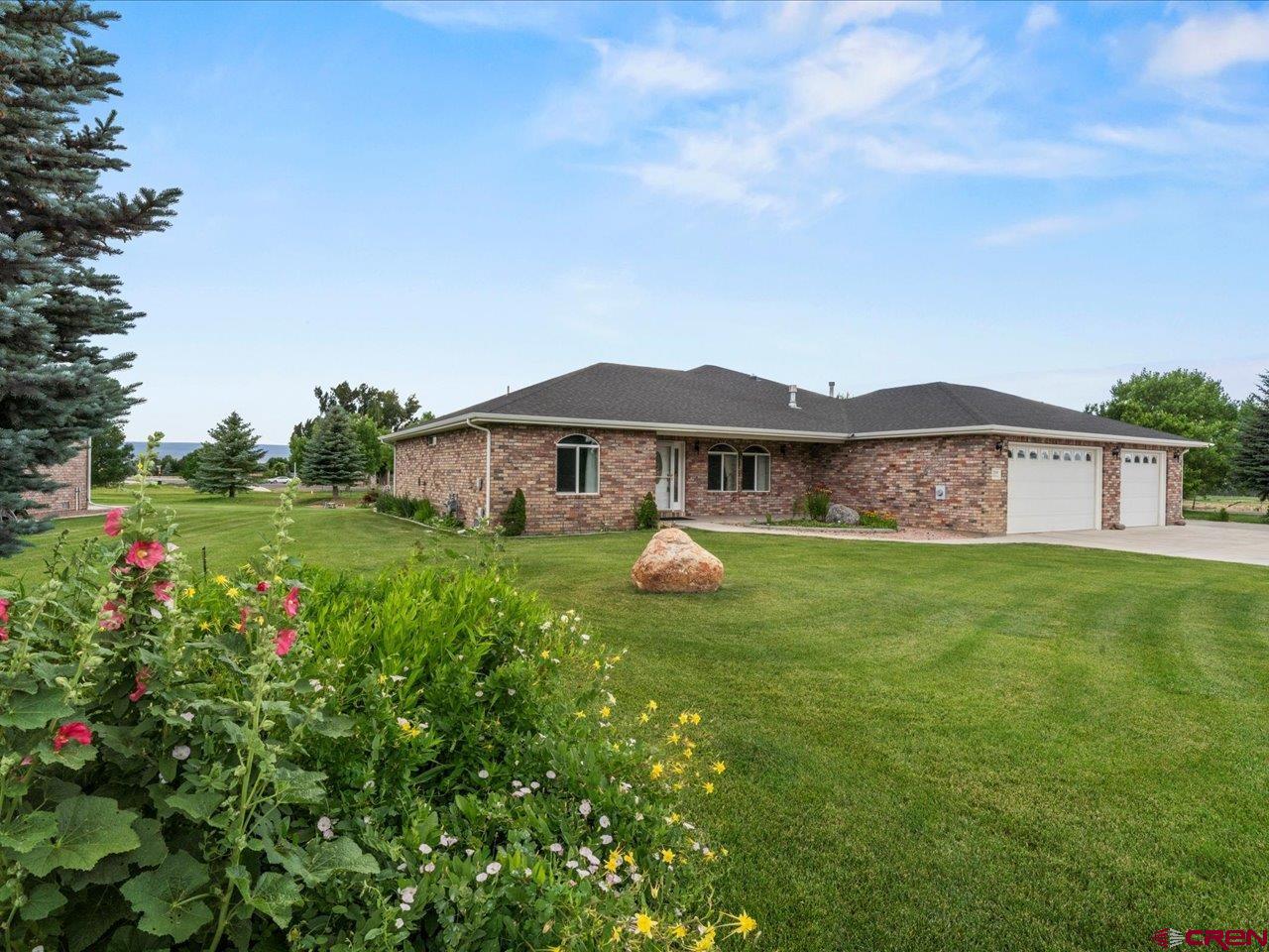 Ranch Style home all BRICK. Detached storage shed all BRICK Room to park your RV. End of Cul De Sac no traffic. City park backs up to back of property Byler Built Home. 2156 finished square footage. 3 bedrooms, 1 full, 1 1/2 and 1 3/4 bath. Small office off M. Bedroom 3 car attached garage. Oak cabinets through out. Beautiful covered patio. Private Must See