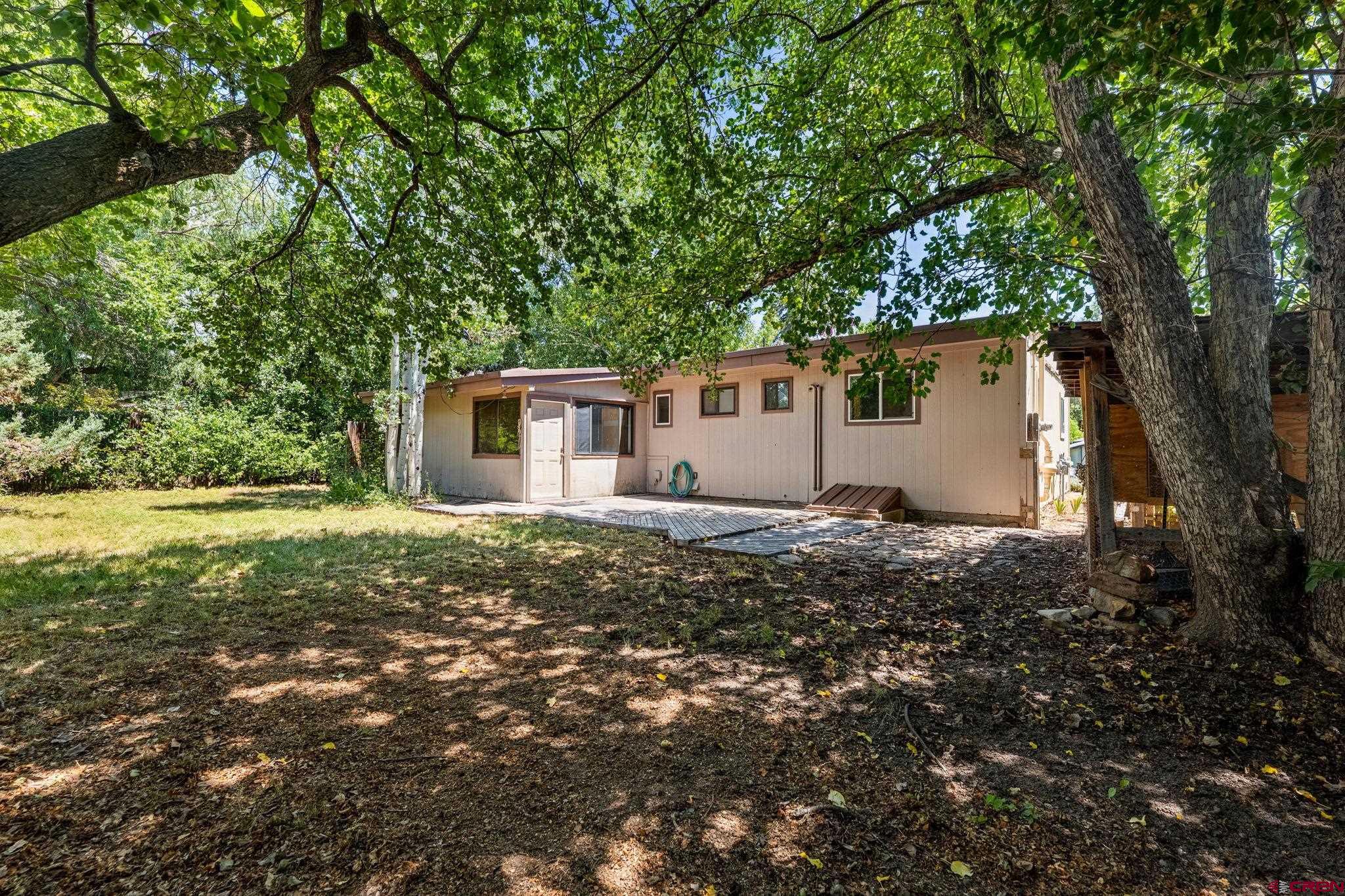 2605 Columbine Drive