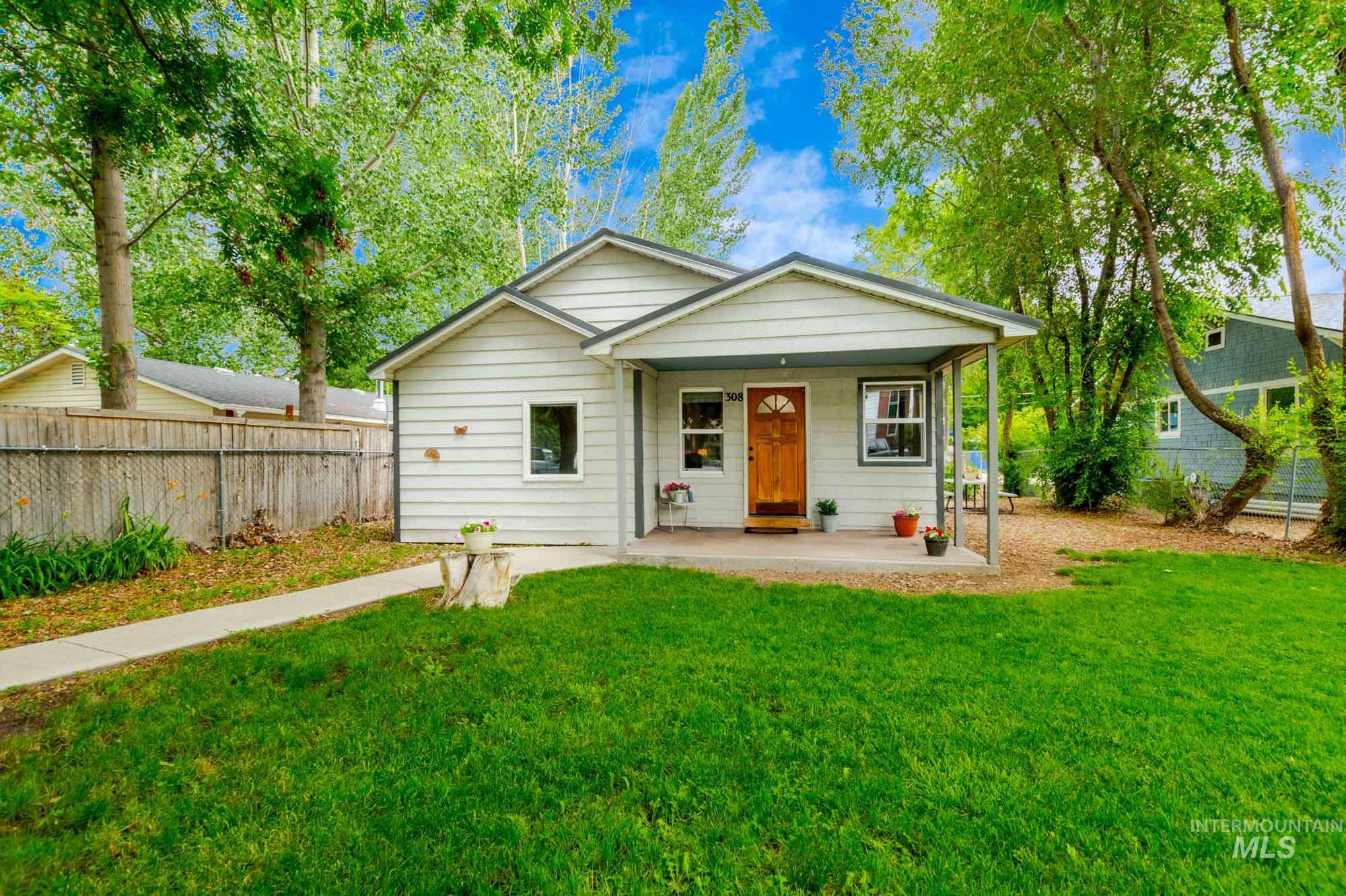Homedale Homes For Sale, Idaho Delta Land, LLC