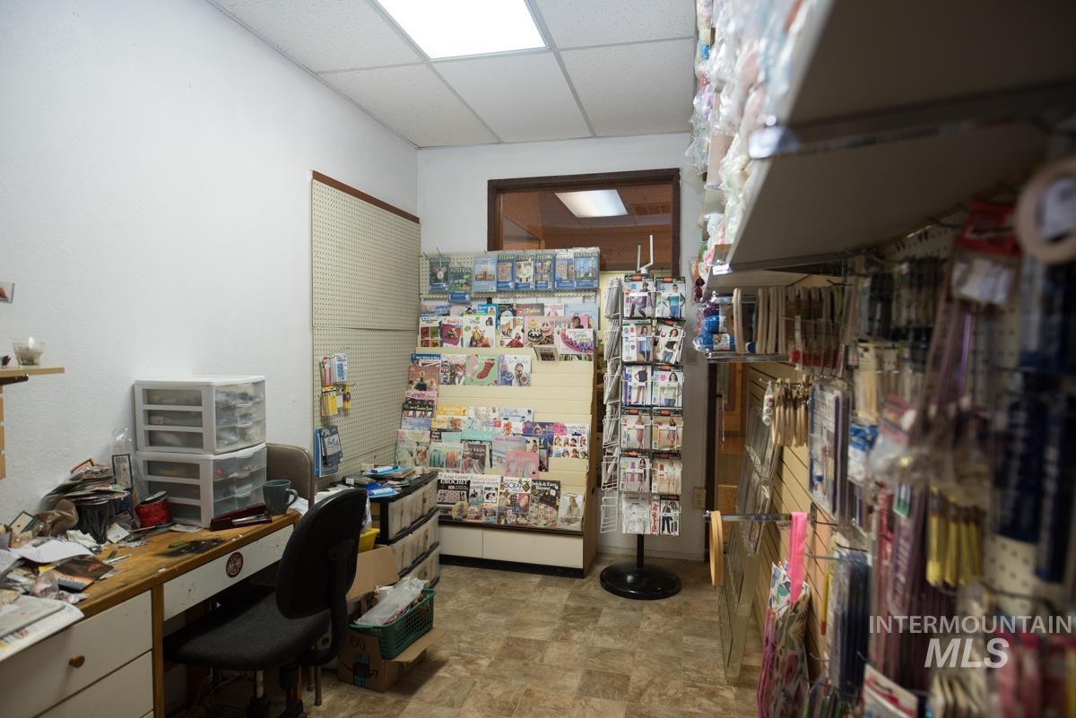 Business/Commercial For Sale – – – Price $320,000 – 158245 | 1st Place